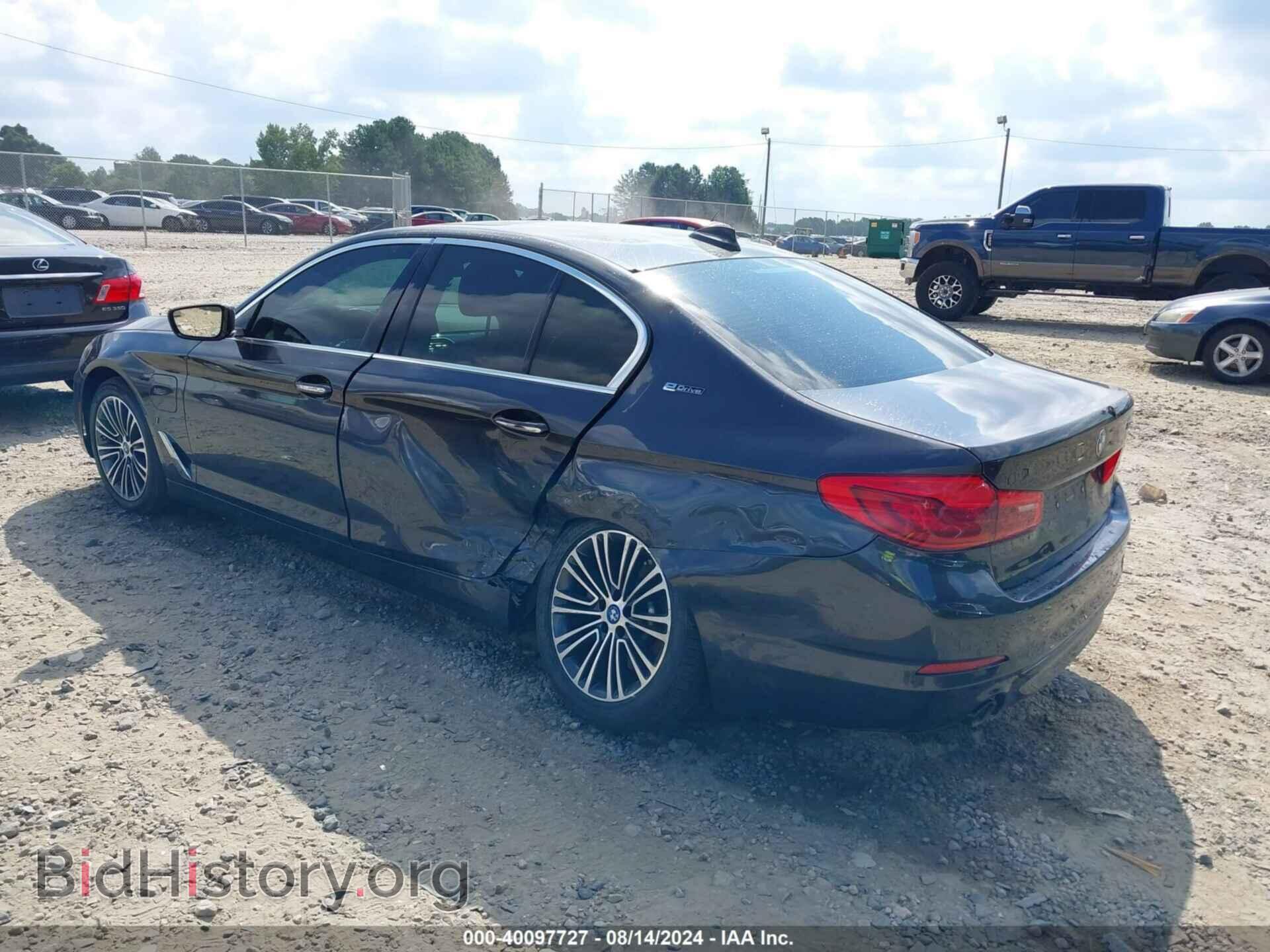 2018 BMW 530E - VIN: WBAJA9C50JB253044 - Фото 3
