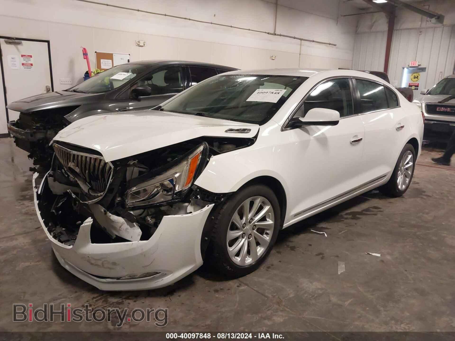 2016 BUICK LACROSSE - VIN: 1G4GA5G31GF150565 - Фото 2