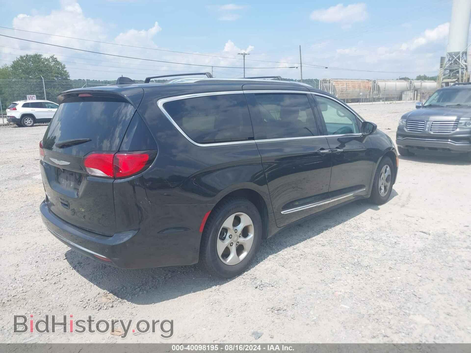 2017 CHRYSLER PACIFICA - VIN: 2C4RC1EG4HR543833 - Photo 4