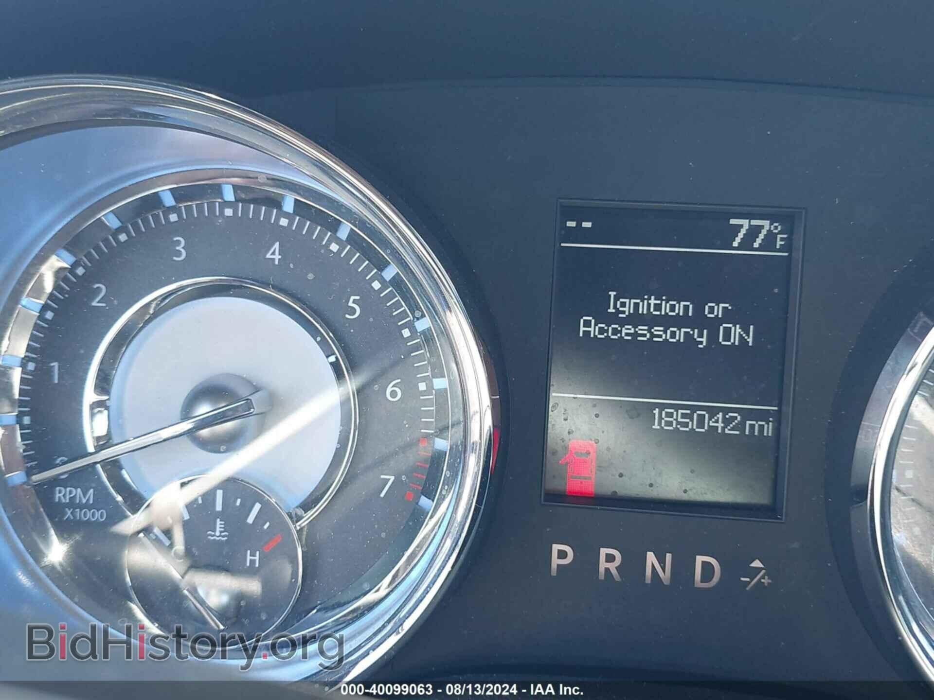 2011 CHRYSLER 300 - VIN: 2C3CA5CG2BH523605 - Фото 15