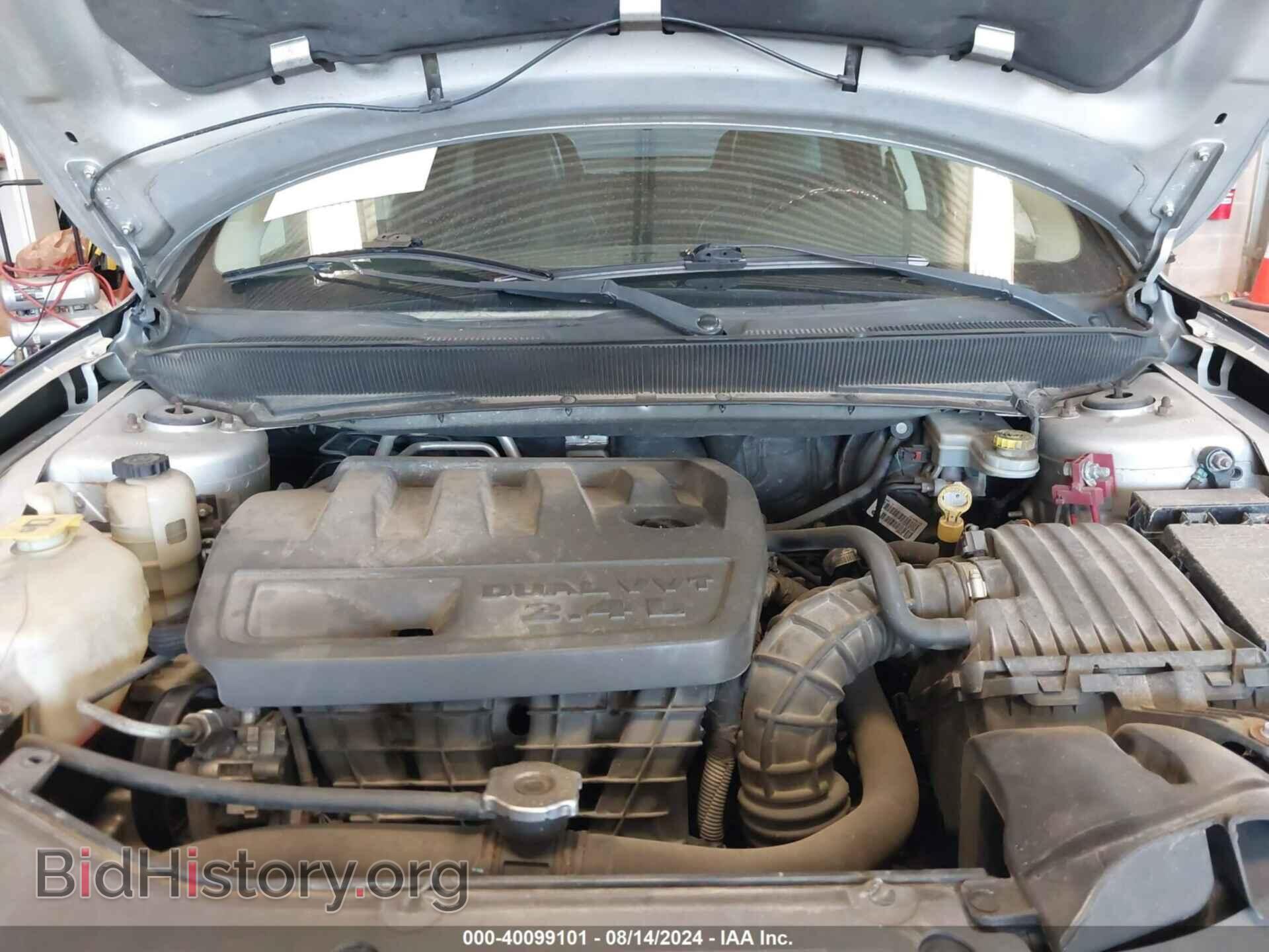 2010 CHRYSLER SEBRING - VIN: 1C3CC5FB5AN141035 - Фото 10