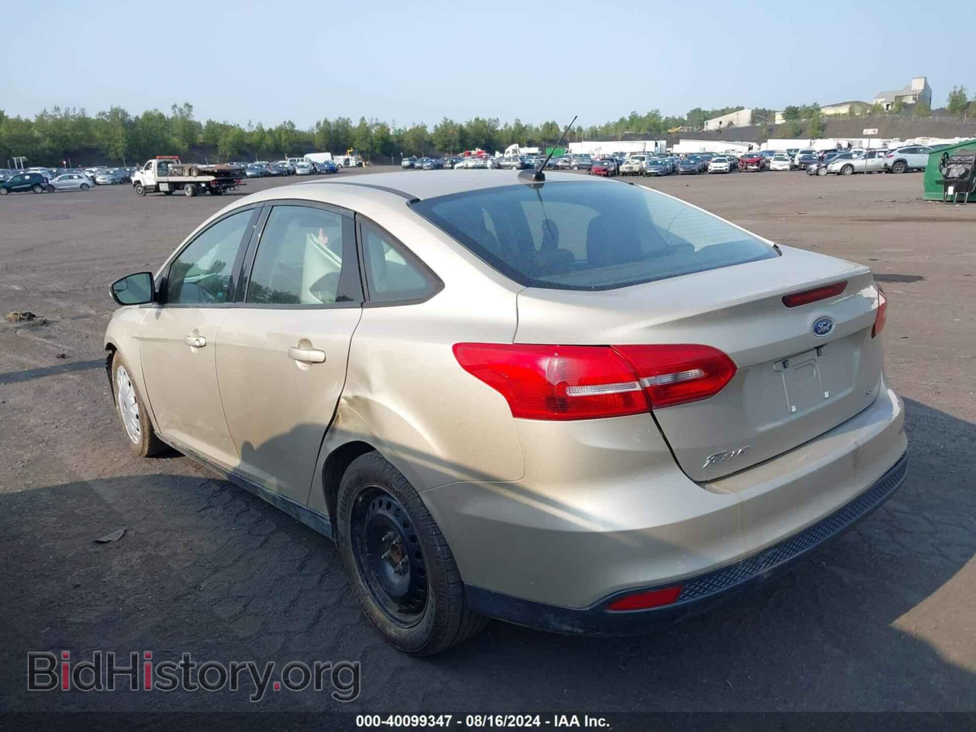 2017 FORD FOCUS - VIN: 1FADP3F2XHL209396 - Фото 3