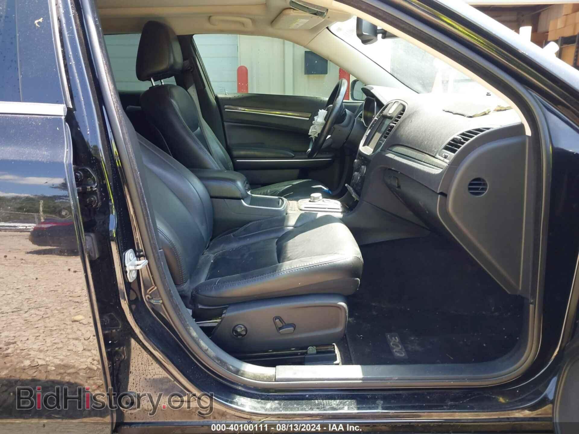 2017 CHRYSLER 300 - VIN: 2C3CCAAG6HH570442 - Фото 5