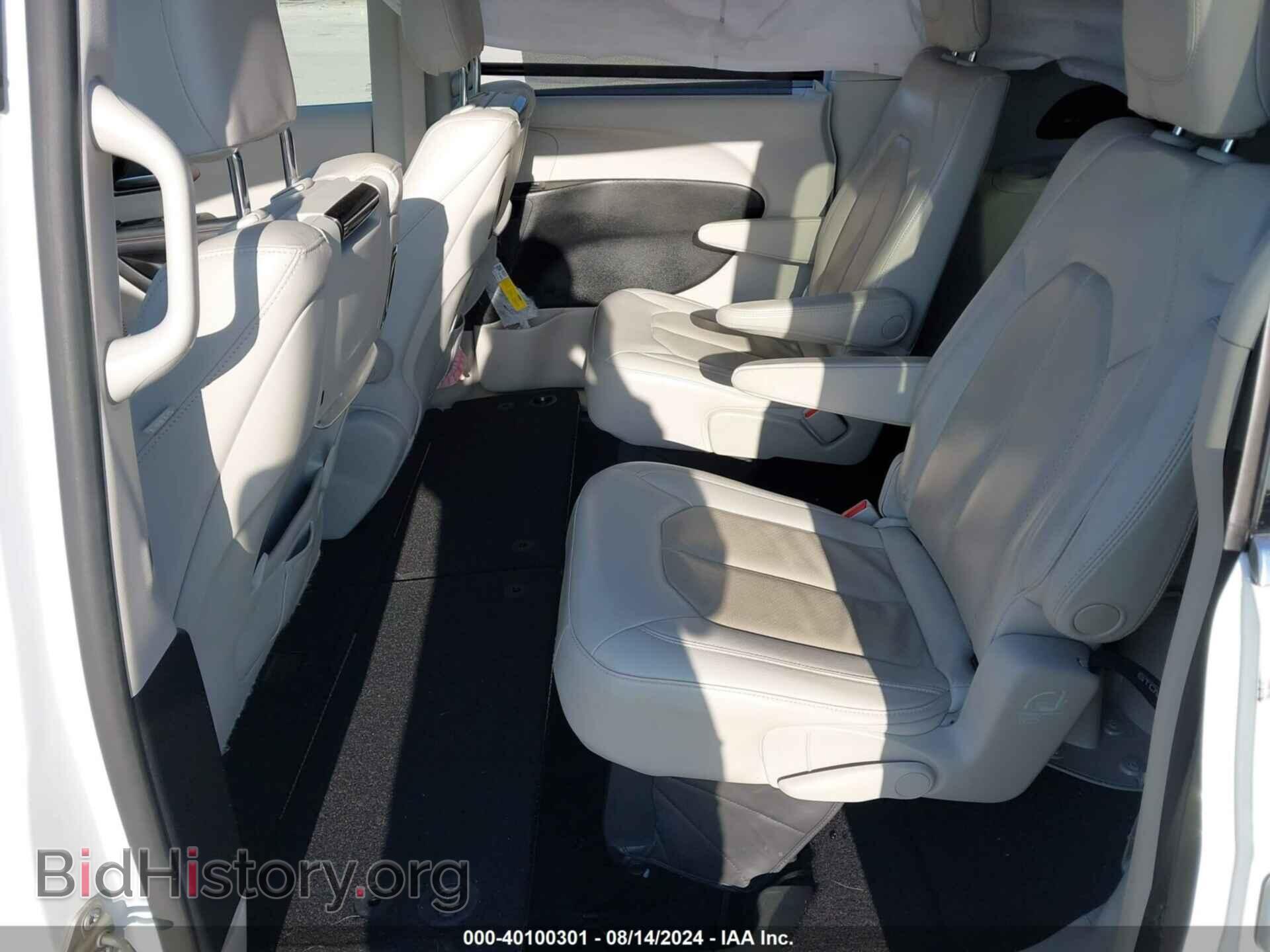 2019 CHRYSLER PACIFICA - VIN: 2C4RC1EG0KR667833 - Фото 8