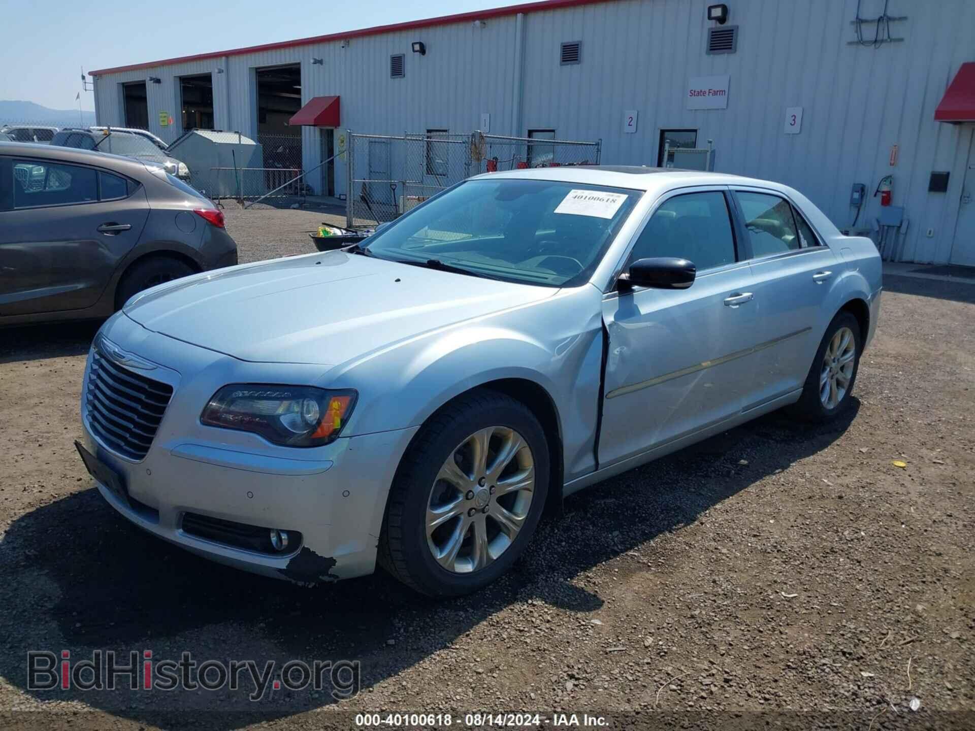 2013 CHRYSLER 300 - VIN: 2C3CCAGG9DH590198 - Фото 2