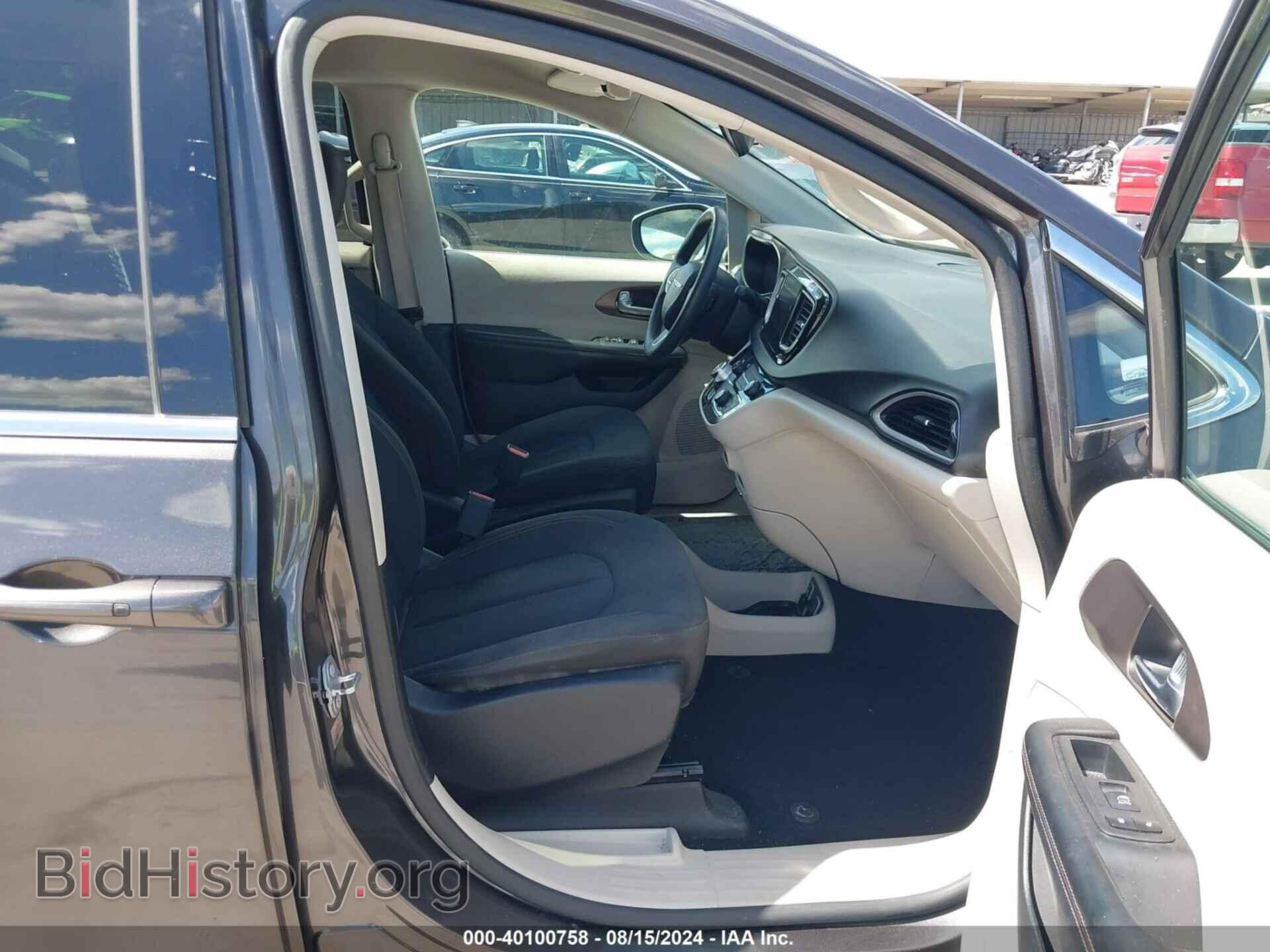 2017 CHRYSLER PACIFICA - VIN: 2C4RC1DG4HR723010 - Photo 5