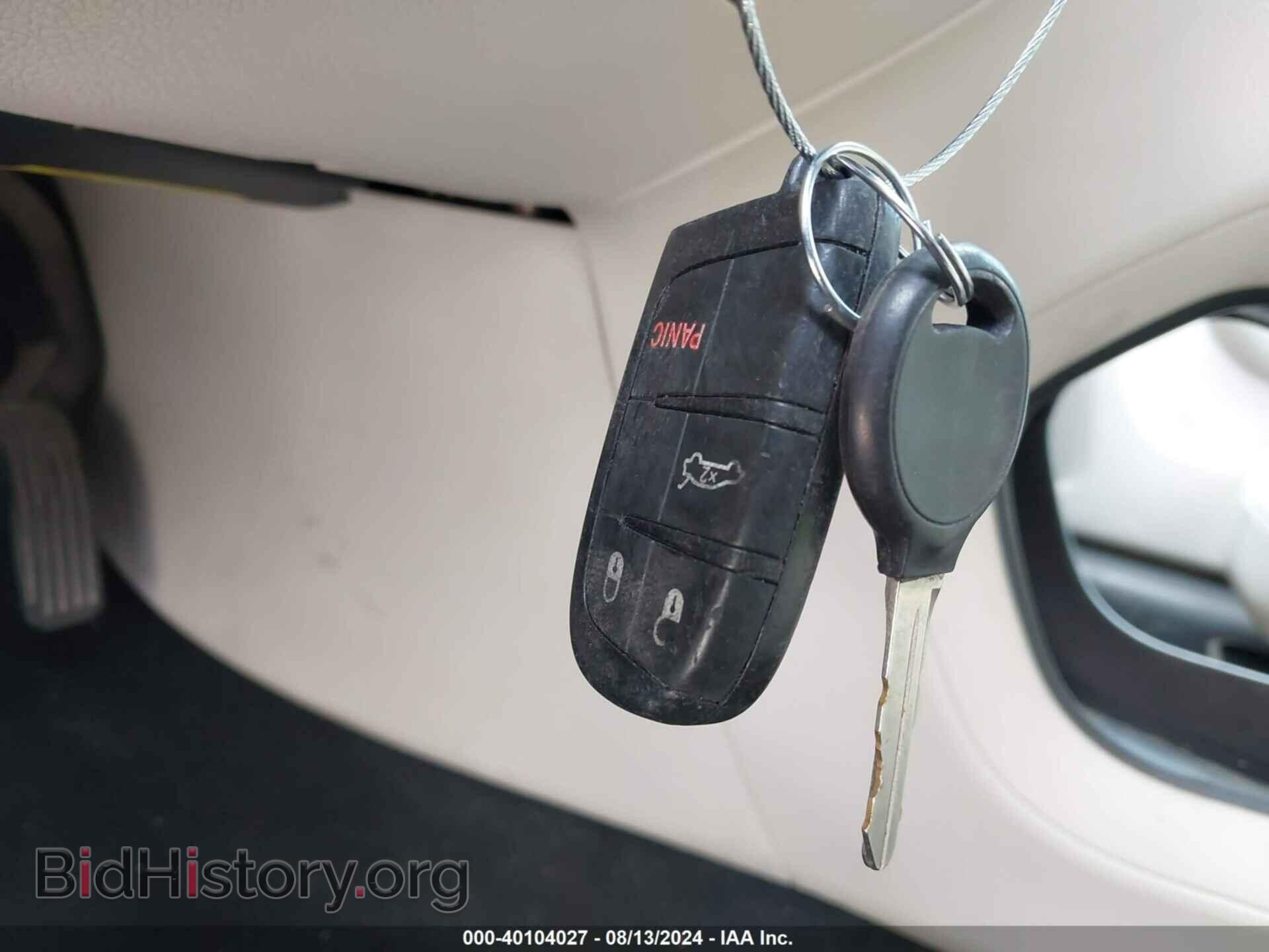 2015 CHRYSLER 200 - VIN: 1C3CCCAB2FN575951 - Фото 11
