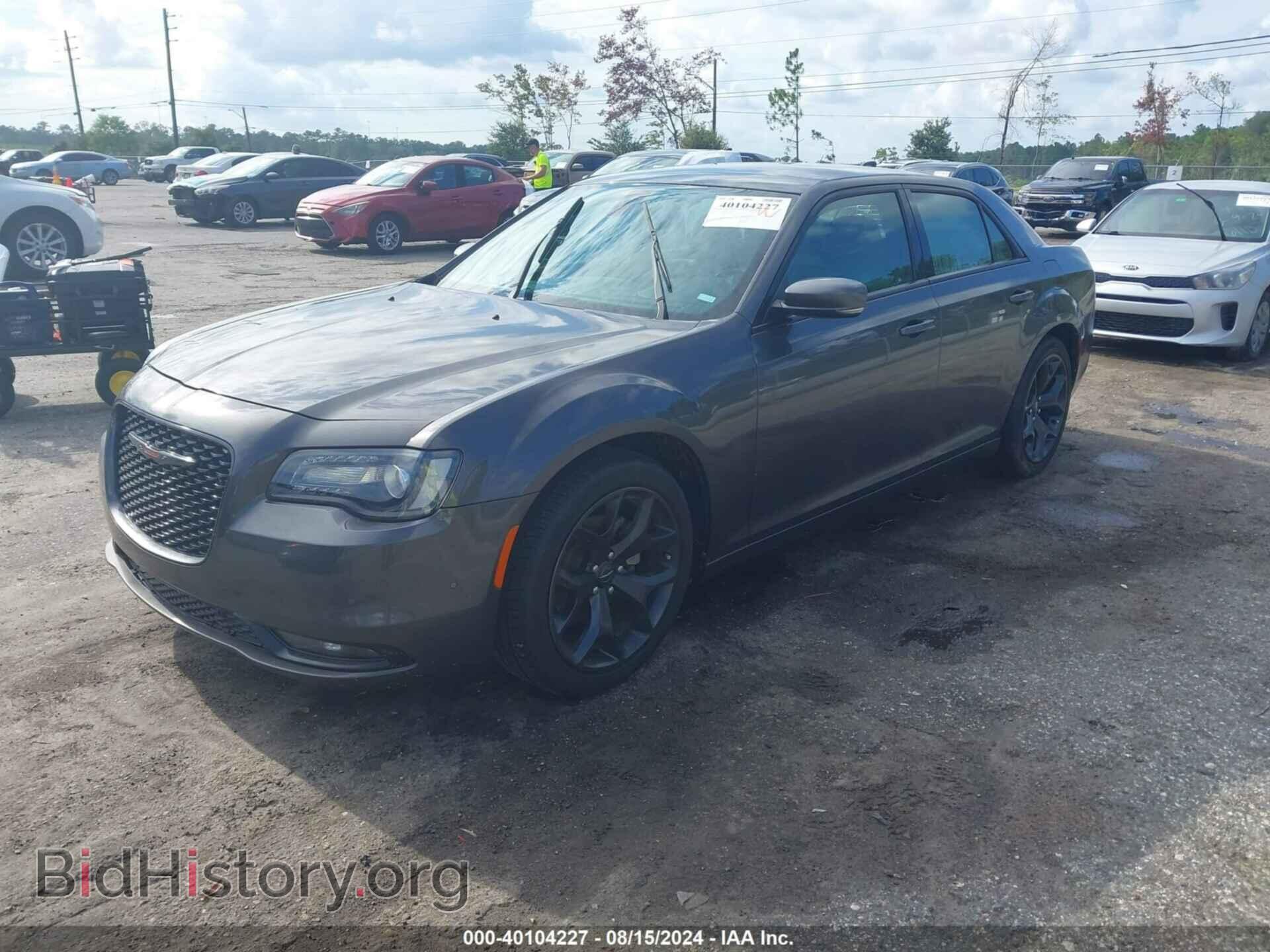 2021 CHRYSLER 300 - VIN: 2C3CCABG0MH554455 - Фото 2