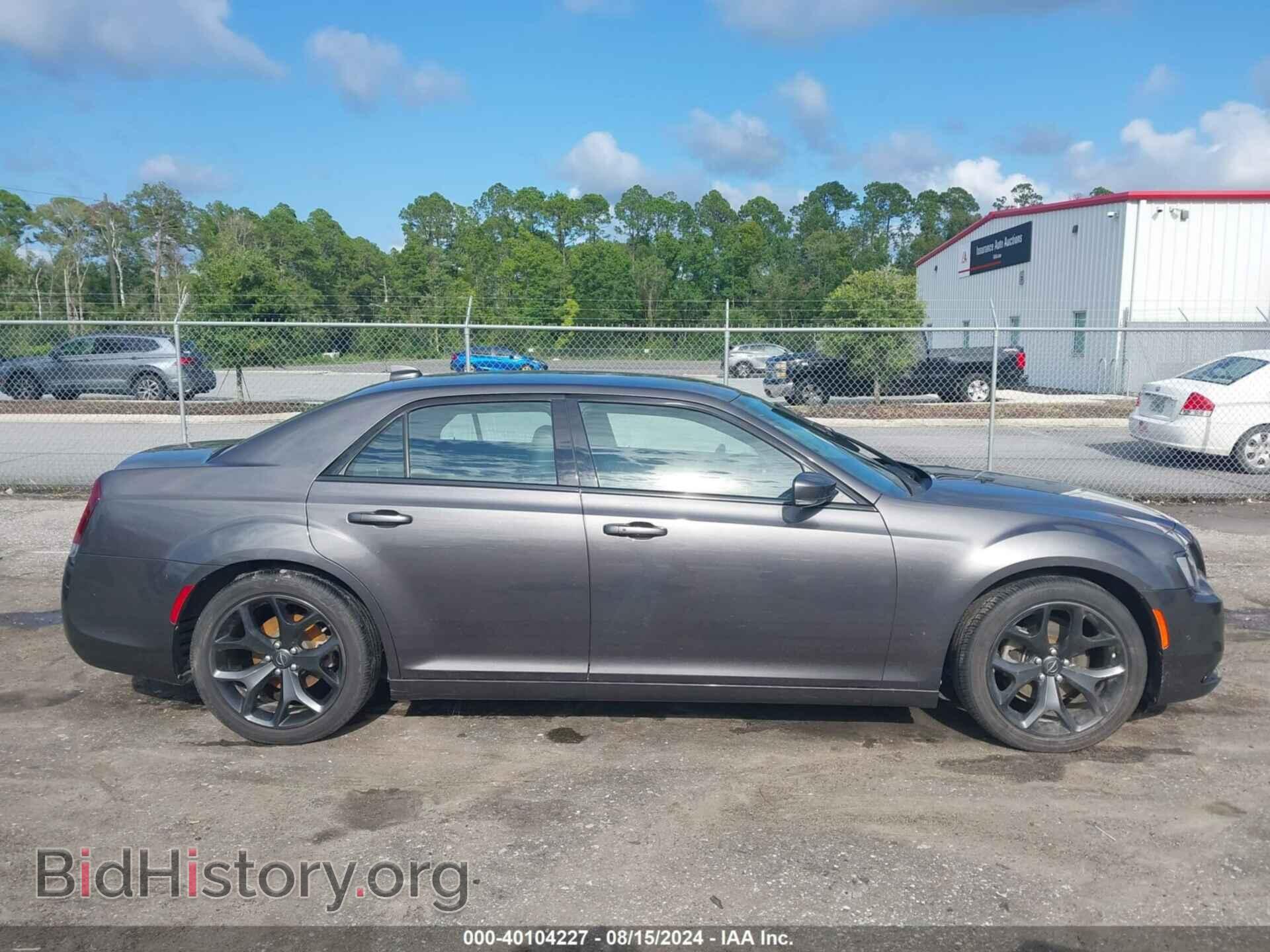 2021 CHRYSLER 300 - VIN: 2C3CCABG0MH554455 - Фото 13