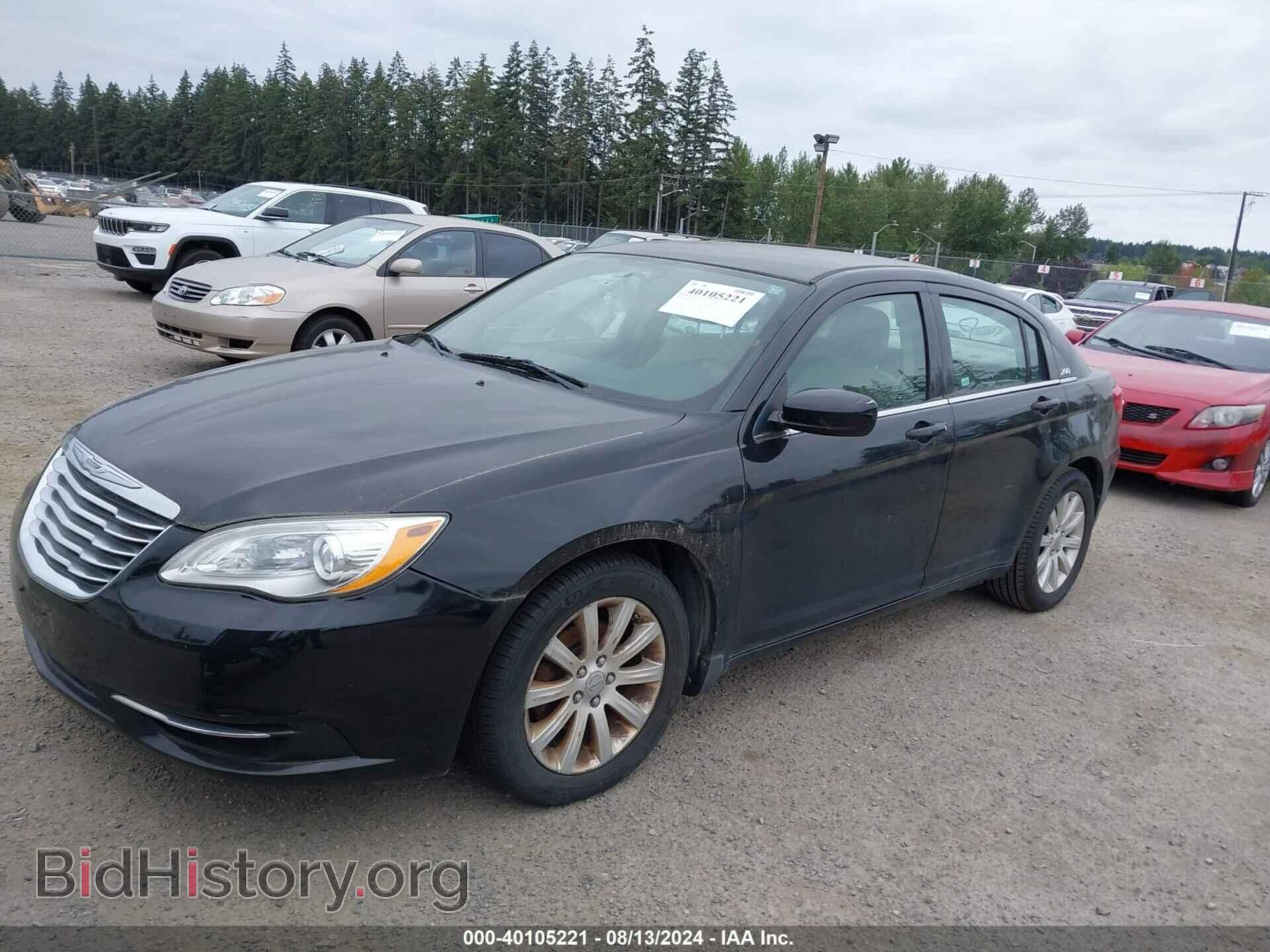 2014 CHRYSLER 200 - VIN: 1C3CCBBG0EN105629 - Фото 2