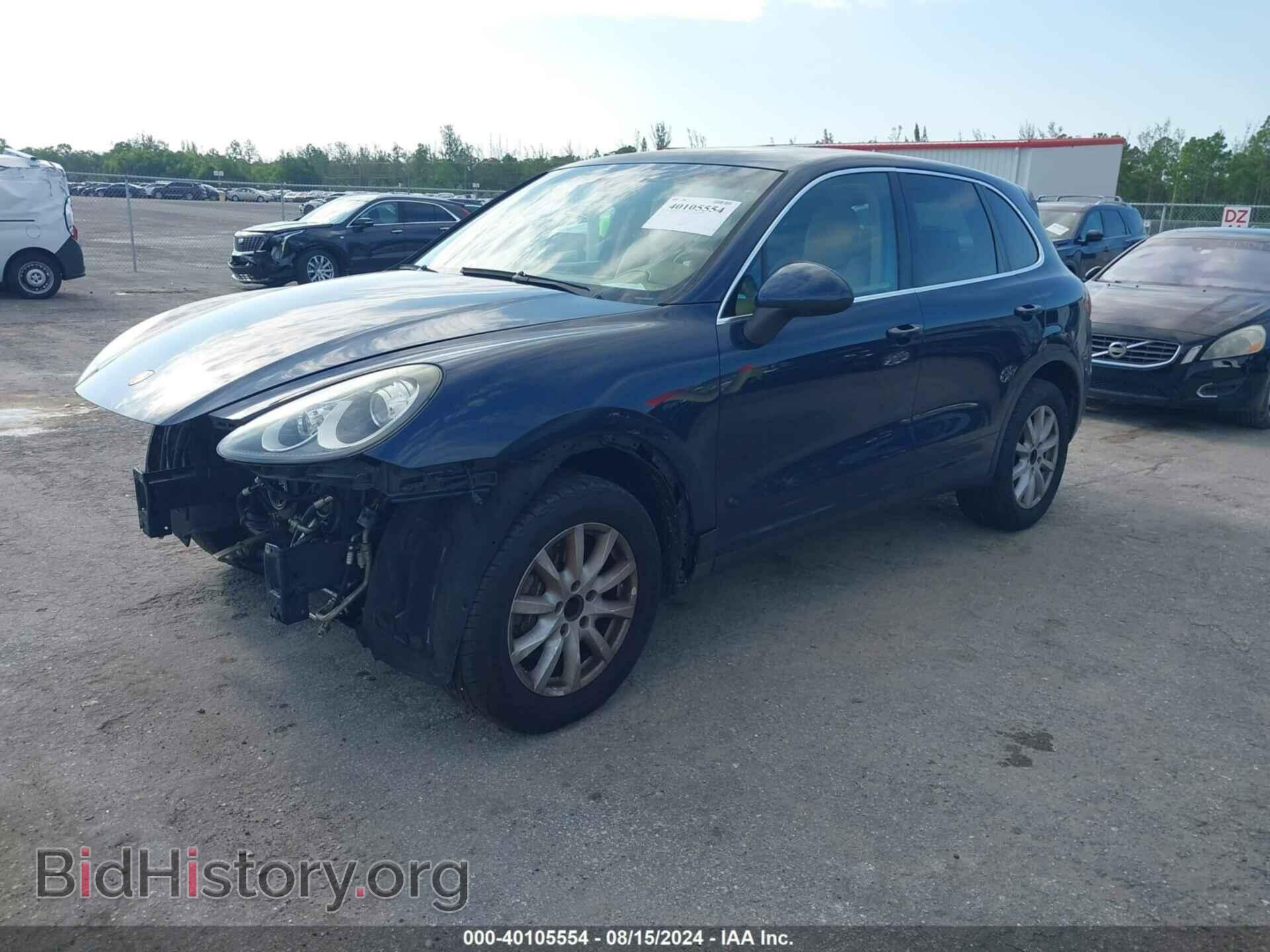 2011 PORSCHE CAYENNE - VIN: WP1AA2A20BLA06765 - Photo 2