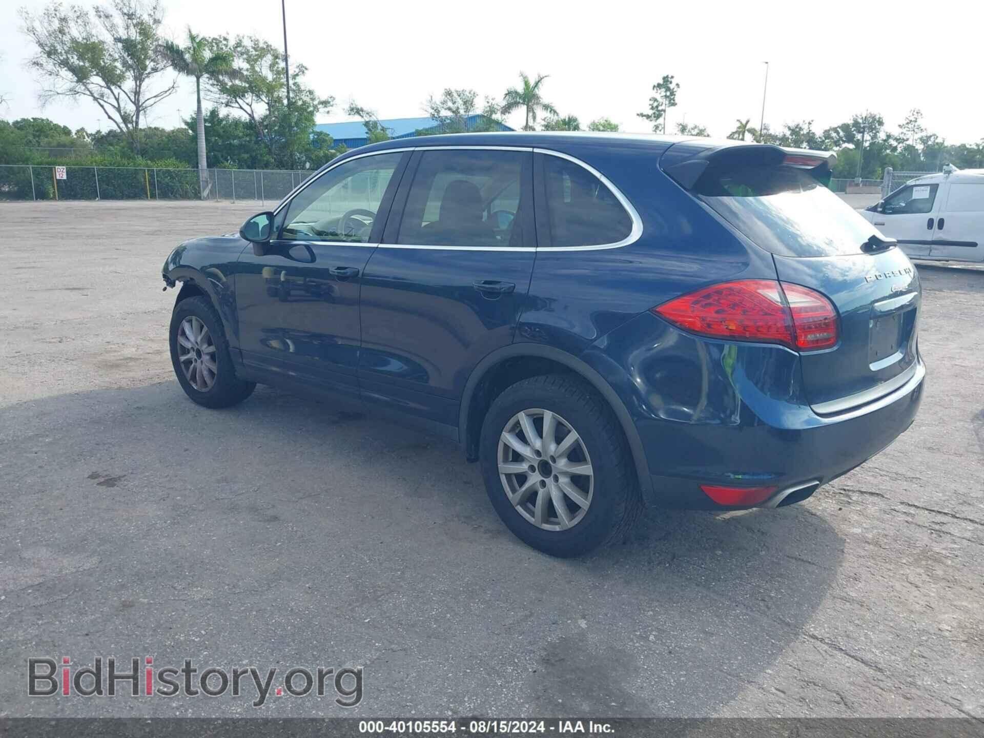 2011 PORSCHE CAYENNE - VIN: WP1AA2A20BLA06765 - Photo 3