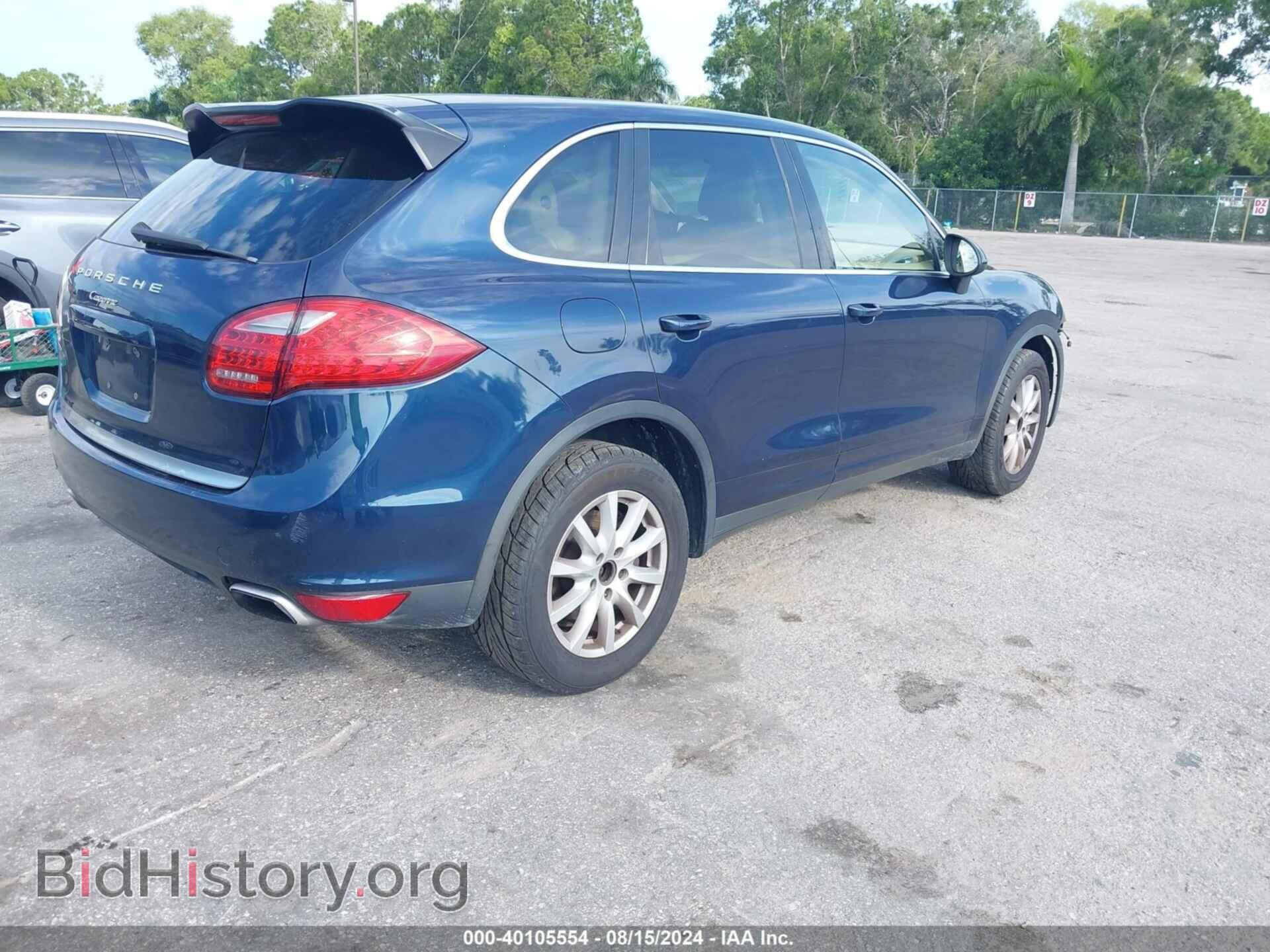 2011 PORSCHE CAYENNE - VIN: WP1AA2A20BLA06765 - Photo 4