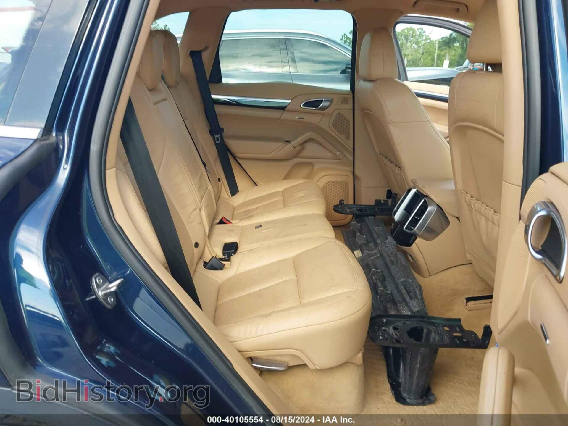 2011 PORSCHE CAYENNE - VIN: WP1AA2A20BLA06765 - Photo 8