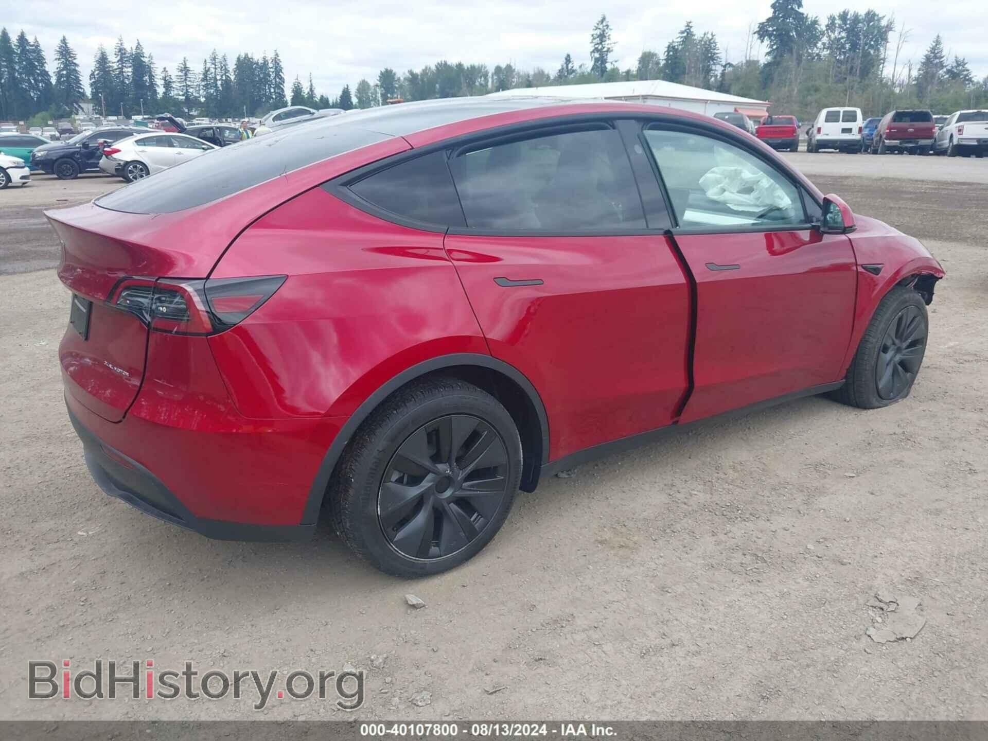 2024 TESLA MODEL Y - VIN: 7SAYGDEE0RF164182 - Фото 4