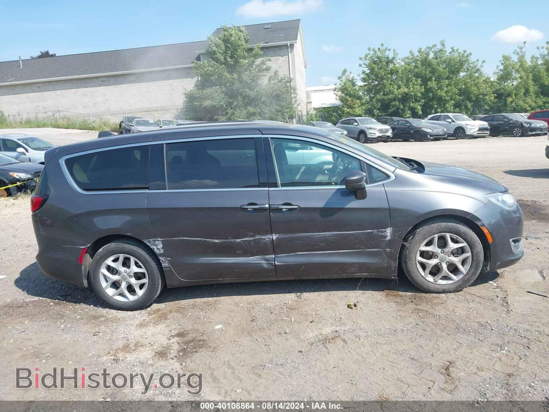 2018 CHRYSLER PACIFICA - VIN: 2C4RC1FG9JR157218 - Photo 13