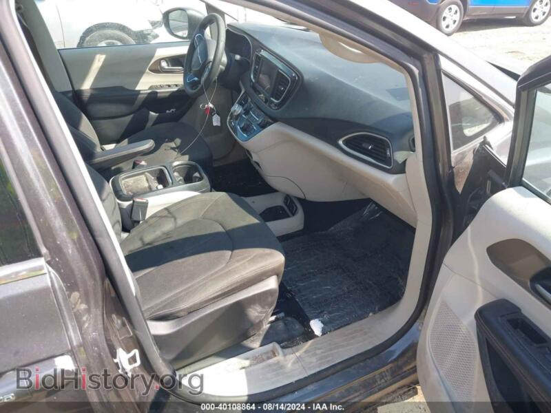2018 Chrysler PACIFICA (VIN 2C4RC1FG9JR157218) — фото 5 из 16