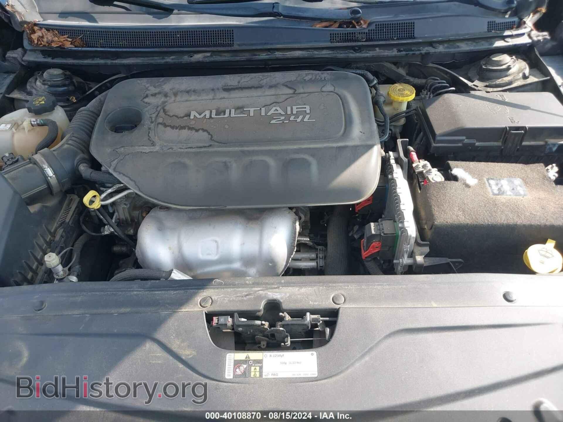 2015 CHRYSLER 200 - VIN: 1C3CCCCB7FN608696 - Фото 10