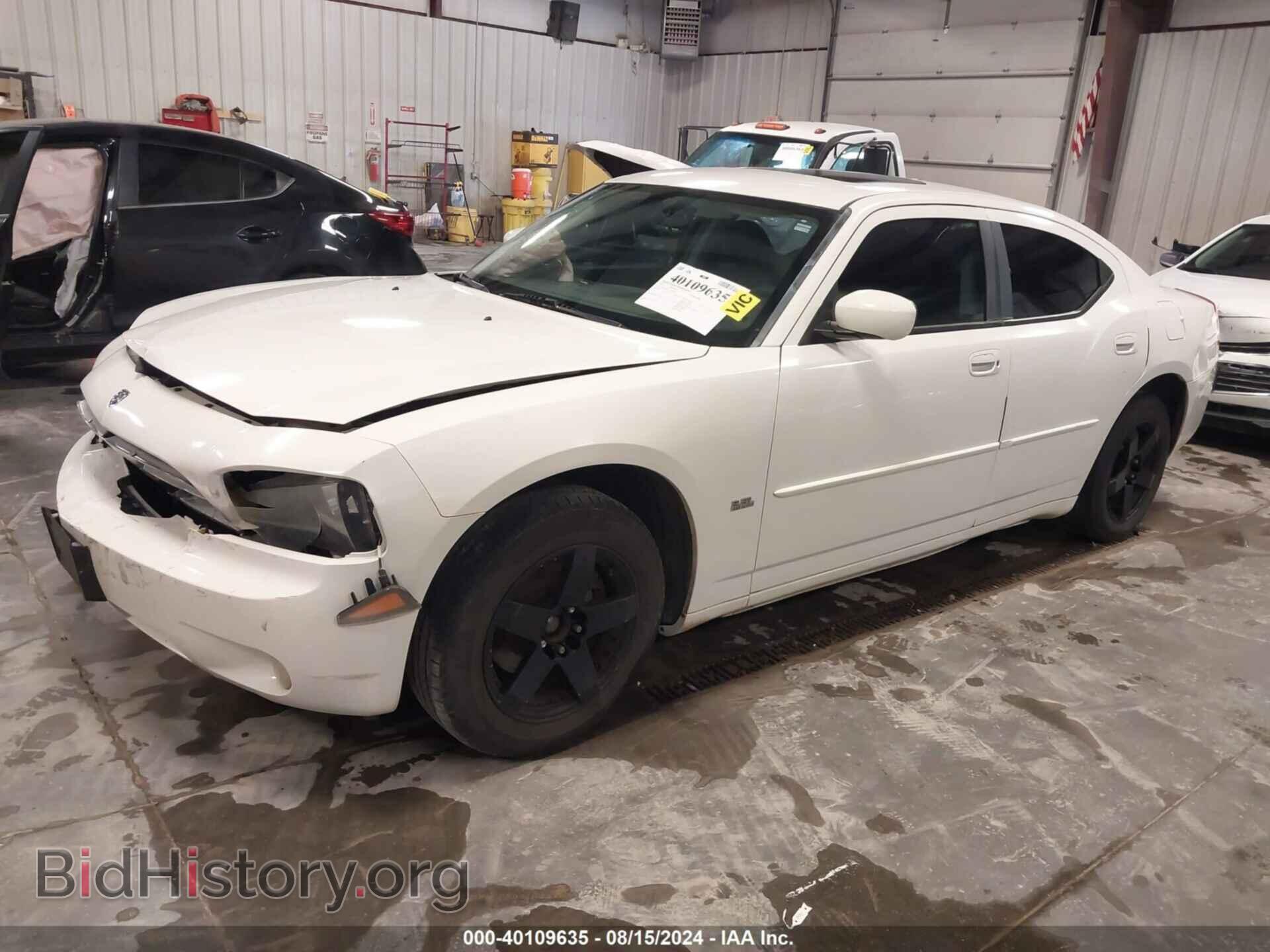 2010 DODGE CHARGER - VIN: 2B3CA3CV5AH185843 - Фото 2