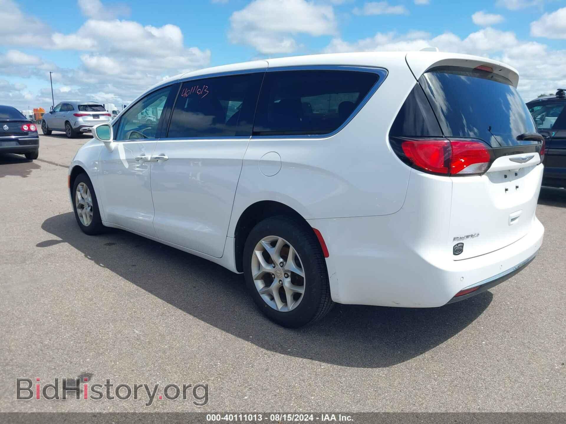 2019 CHRYSLER PACIFICA - VIN: 2C4RC1FG8KR526068 - Photo 3