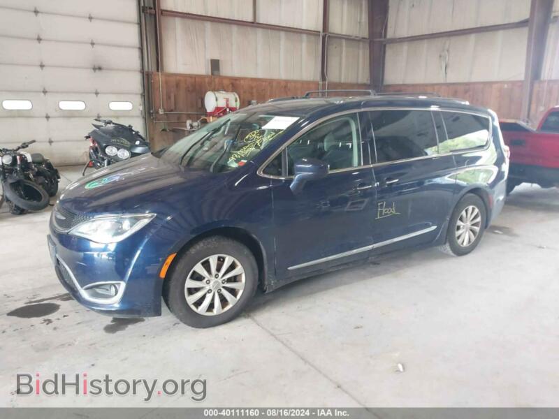 2018 Chrysler PACIFICA (VIN 2C4RC1BG8JR322827) — фото 2 из 11