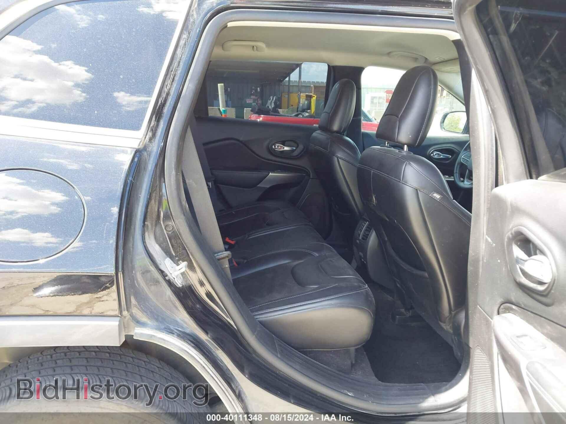 2019 JEEP CHEROKEE - VIN: 1C4PJLLB5KD176502 - Фото 8