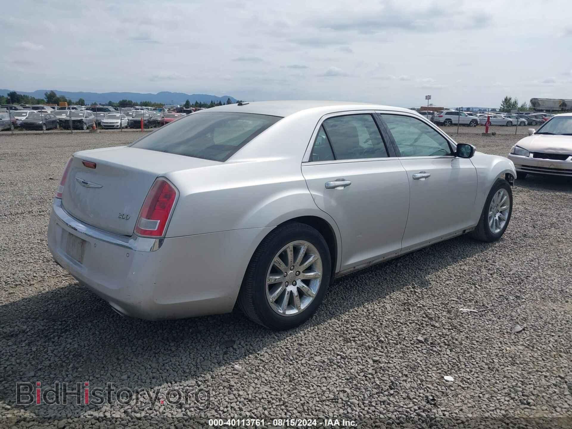 2012 CHRYSLER 300 - VIN: 2C3CCACG1CH173064 - Фото 4