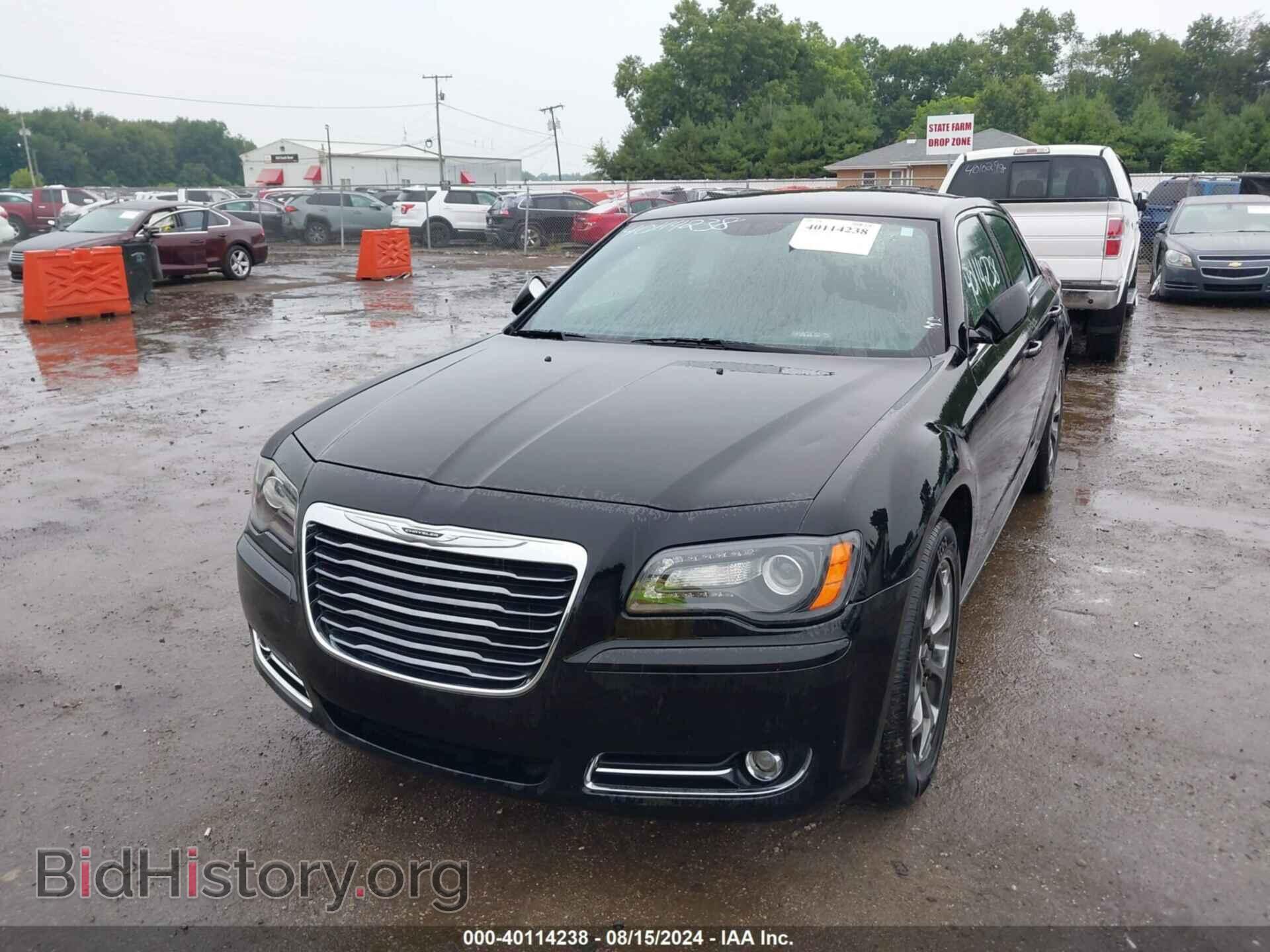 2013 CHRYSLER 300 - VIN: 2C3CCAGG1DH740353 - Фото 2