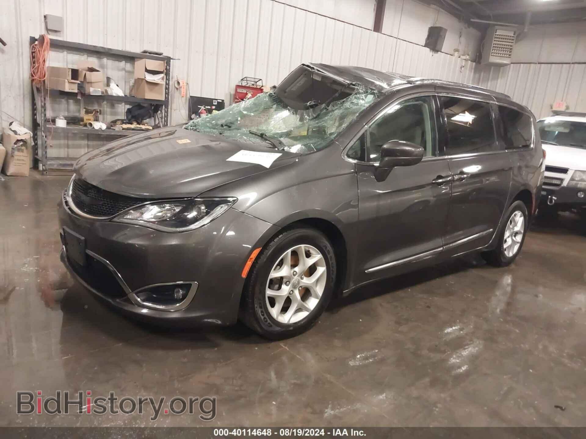 2017 CHRYSLER PACIFICA - VIN: 2C4RC1EG8HR507823 - Photo 2