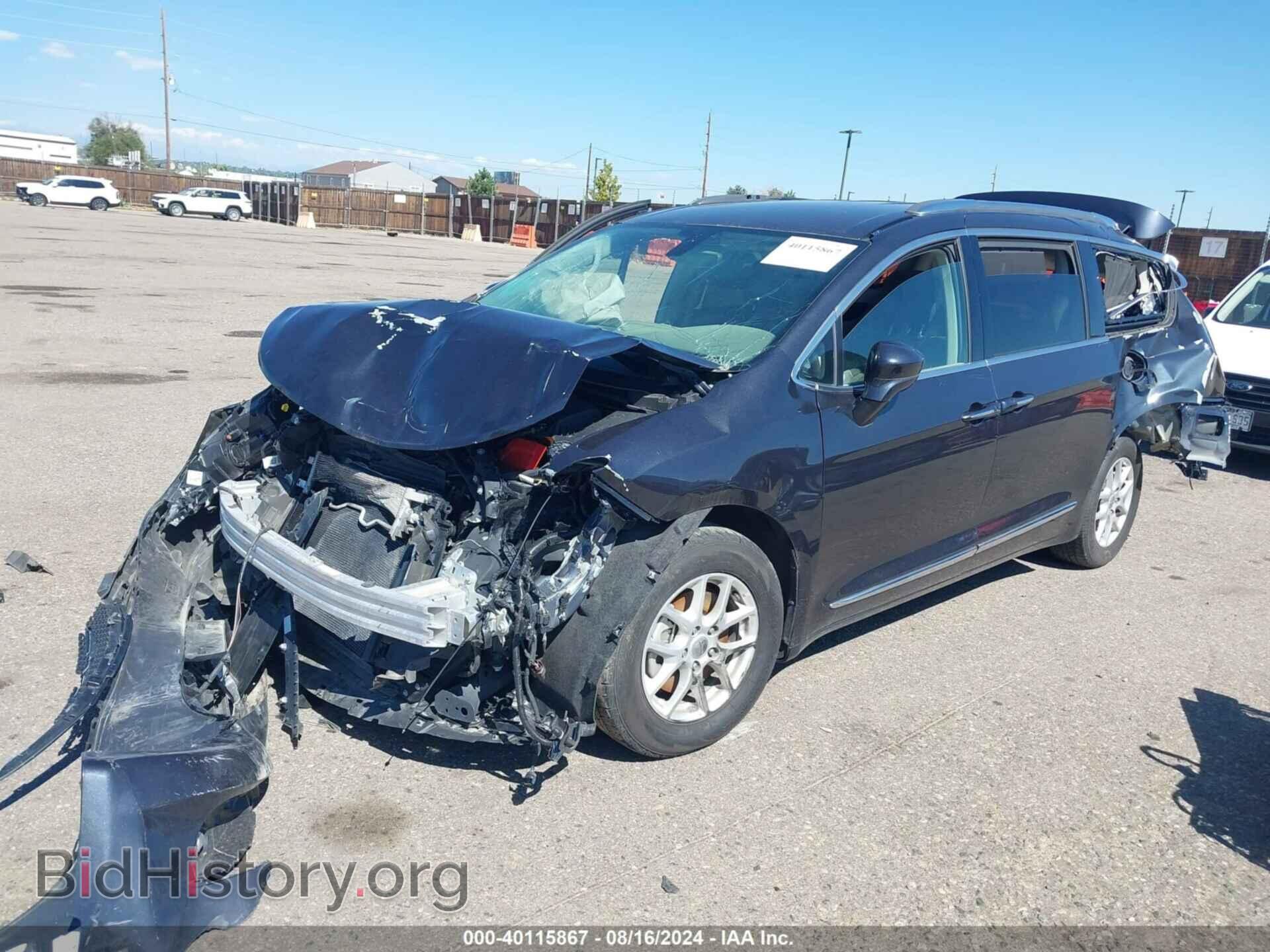 2020 CHRYSLER PACIFICA - VIN: 2C4RC1BG1LR276633 - Photo 2