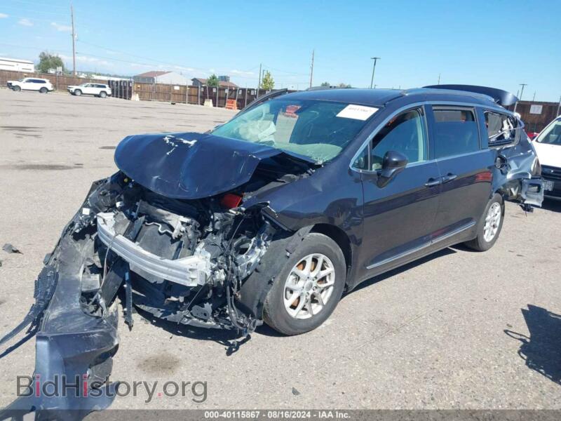 2020 Chrysler PACIFICA (VIN 2C4RC1BG1LR276633) — photo 2 of 17