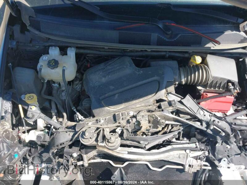 2020 Chrysler PACIFICA (VIN 2C4RC1BG1LR276633) — photo 10 of 17