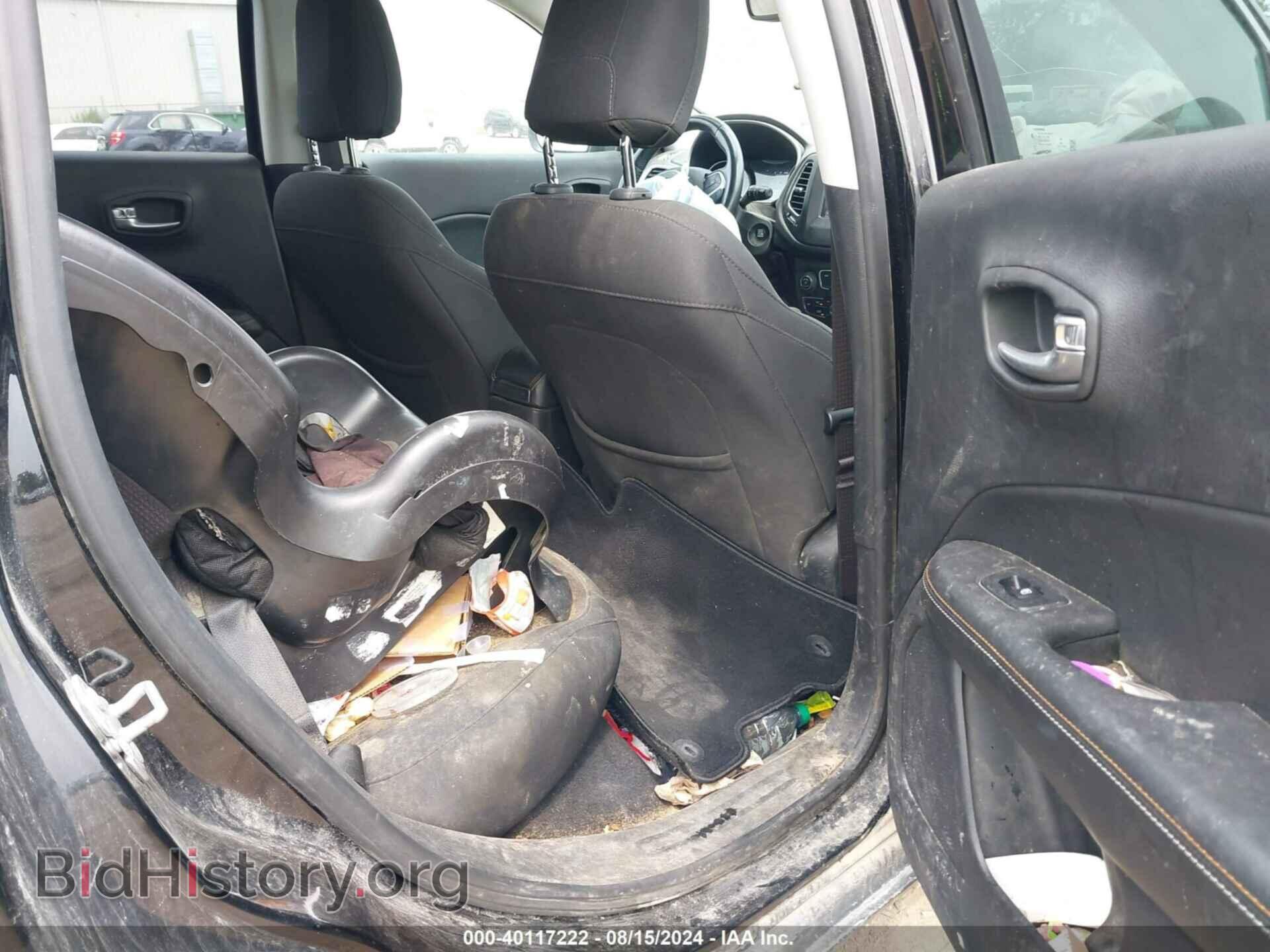 2019 JEEP COMPASS - VIN: 3C4NJDABXKT696186 - Фото 8