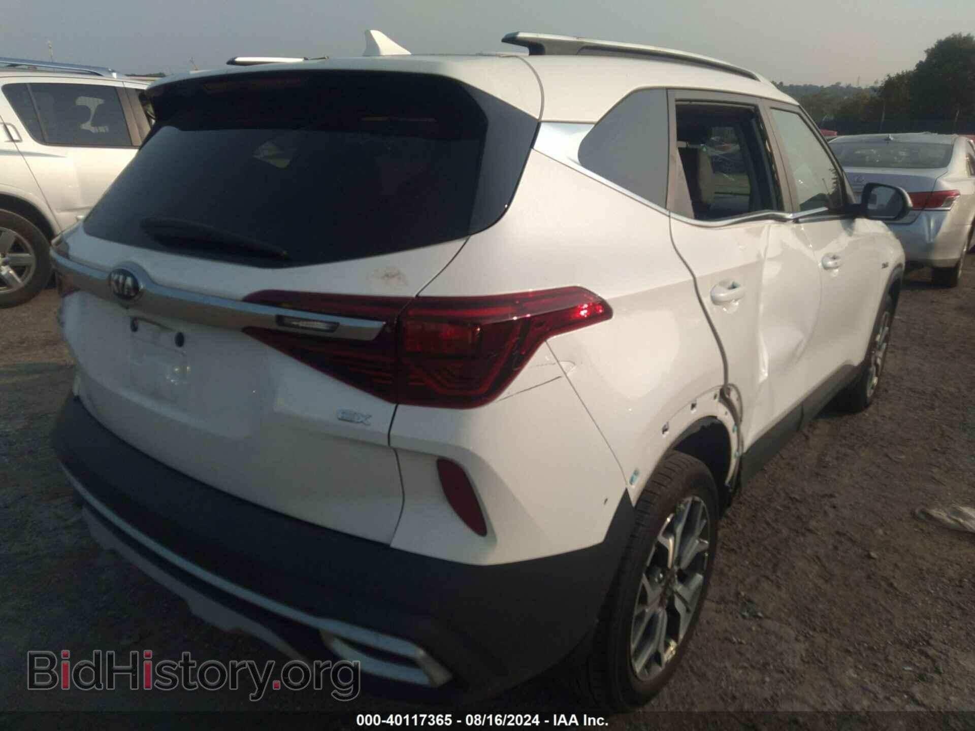 2021 KIA SELTOS - VIN: KNDERCAA6M7172373 - Фото 4