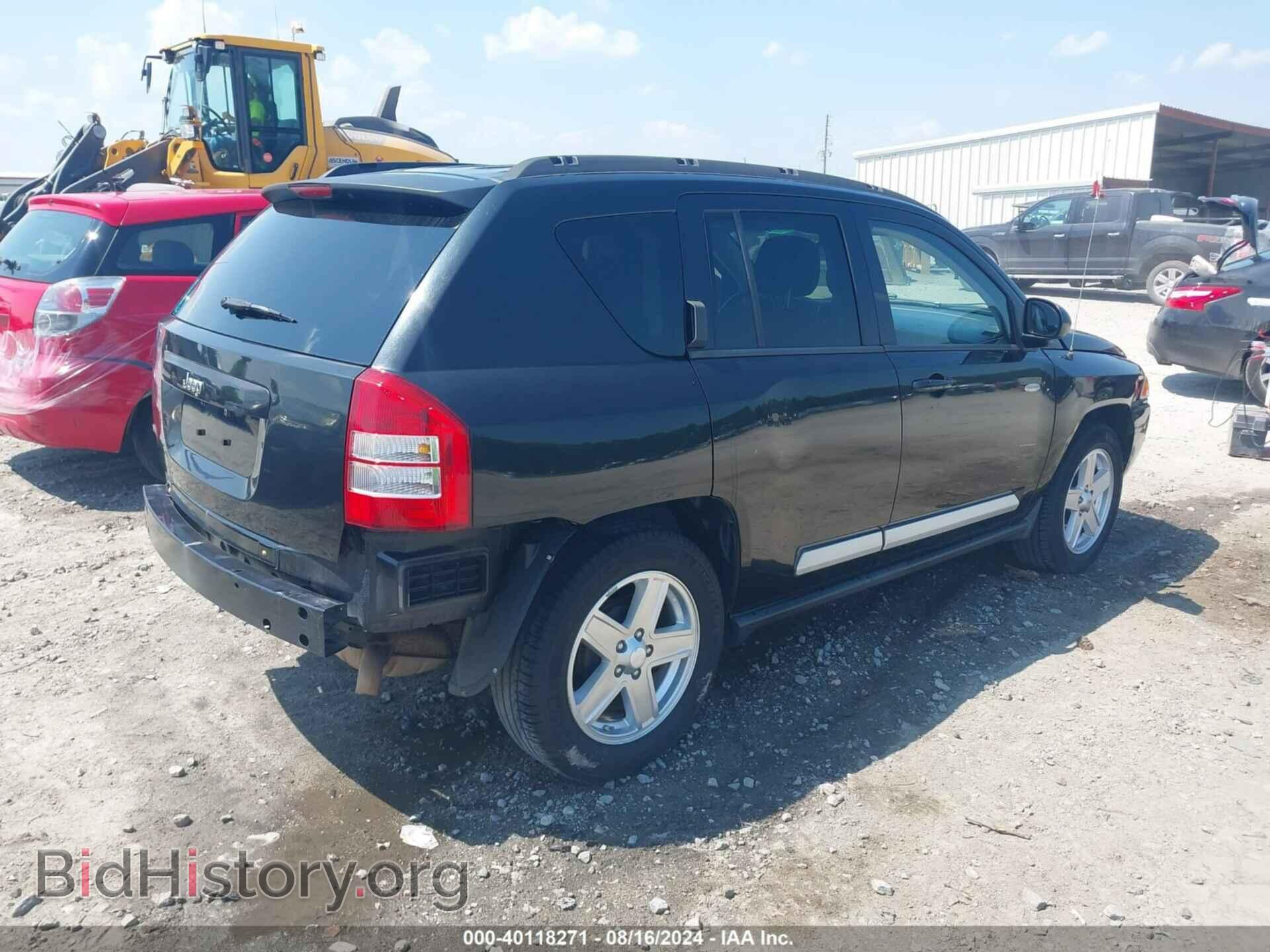2010 JEEP COMPASS - VIN: 1J4NT1FB6AD643484 - Фото 4