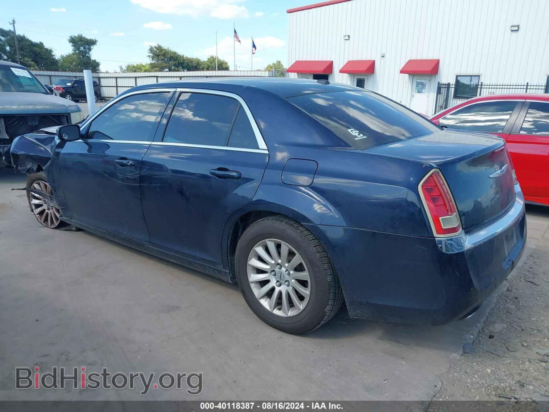 2012 CHRYSLER 300 - VIN: 2C3CCAAG2CH274004 - Фото 3