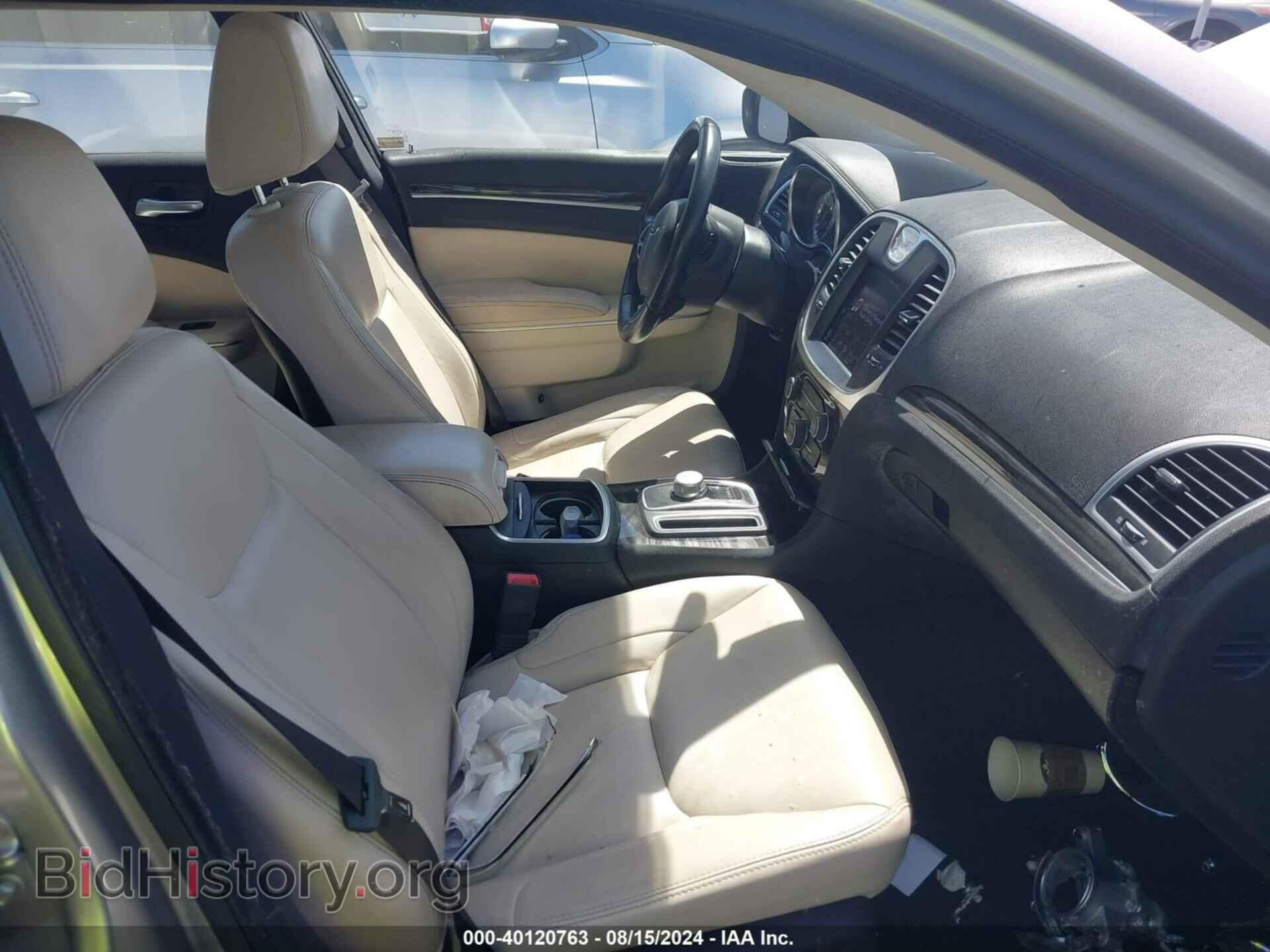 2017 CHRYSLER 300 - VIN: 2C3CCAAG3HH645940 - Фото 5