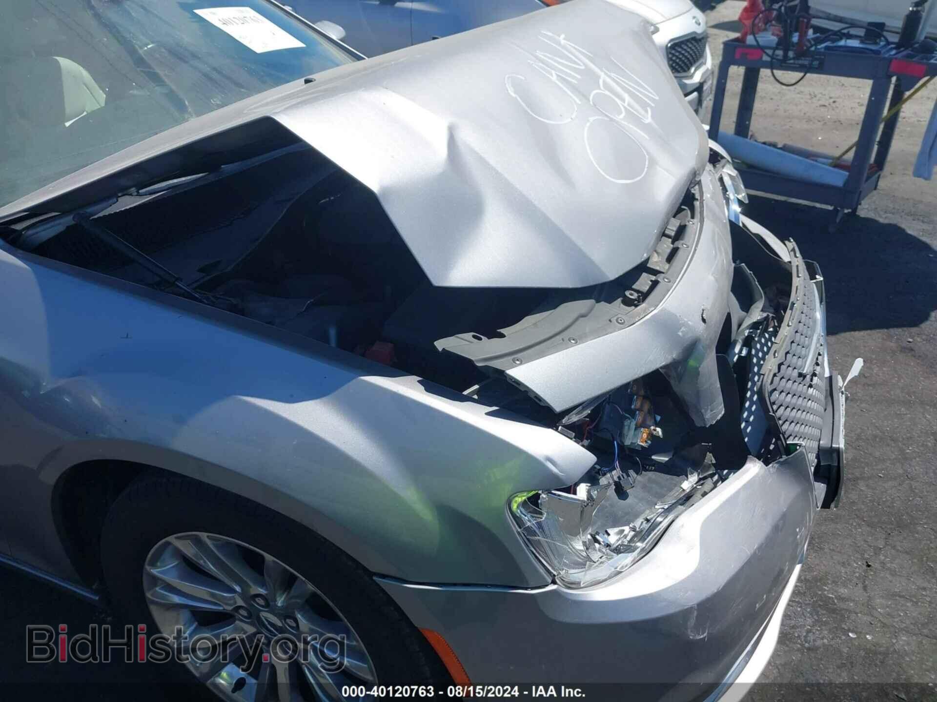 2017 CHRYSLER 300 - VIN: 2C3CCAAG3HH645940 - Фото 6