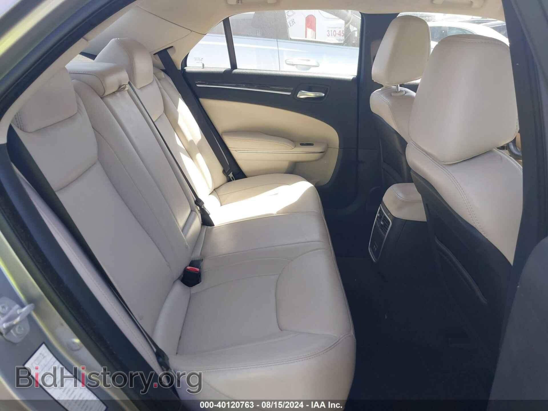 2017 CHRYSLER 300 - VIN: 2C3CCAAG3HH645940 - Фото 8