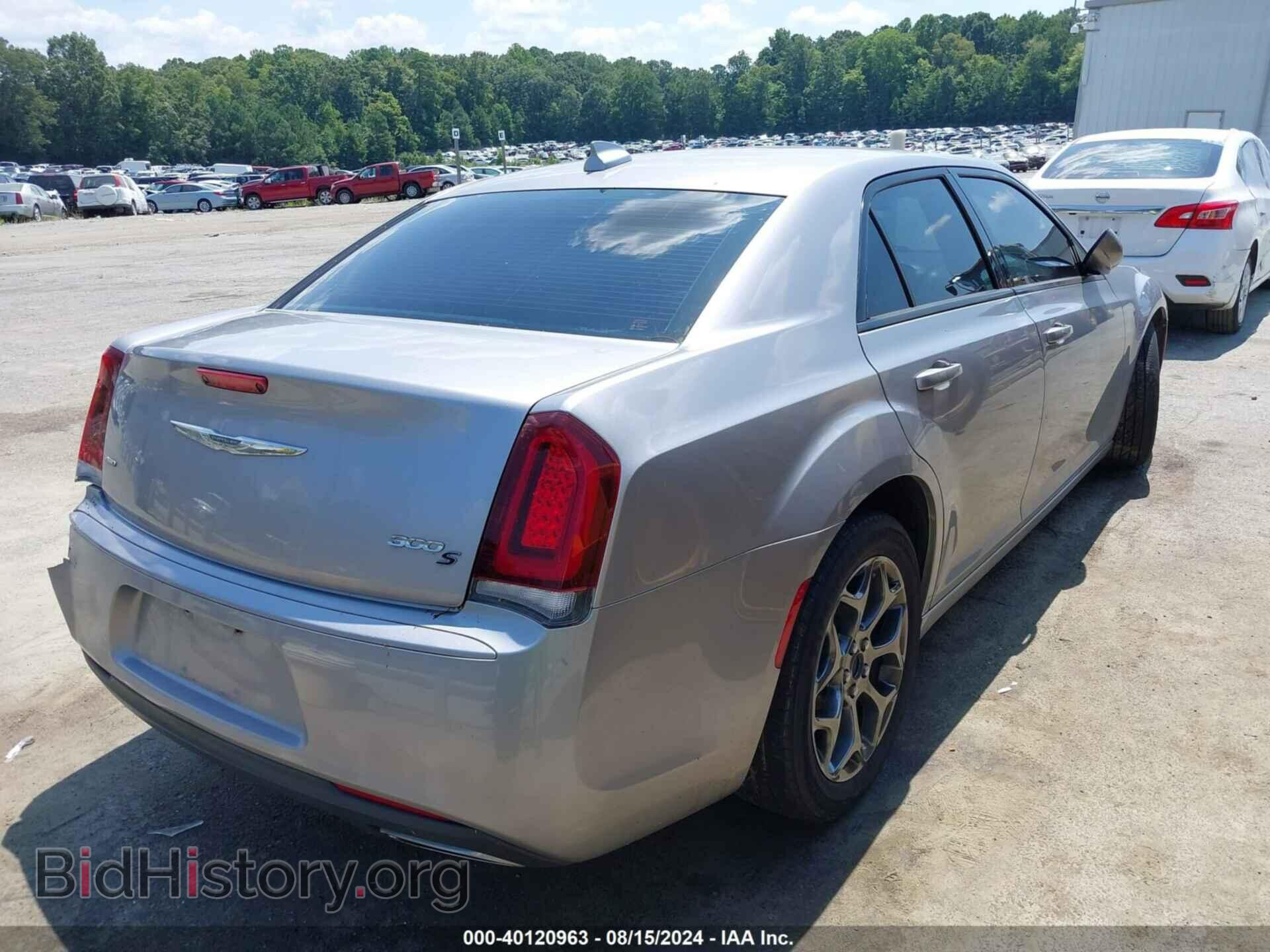 2018 CHRYSLER 300 - VIN: 2C3CCAGG0JH267458 - Фото 4