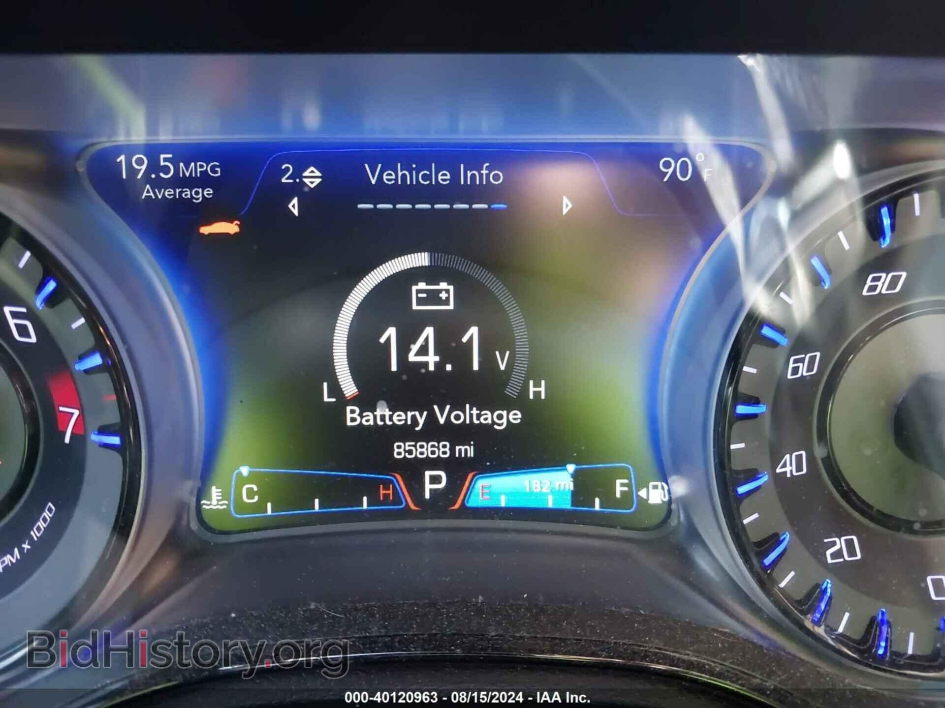 2018 CHRYSLER 300 - VIN: 2C3CCAGG0JH267458 - Фото 7