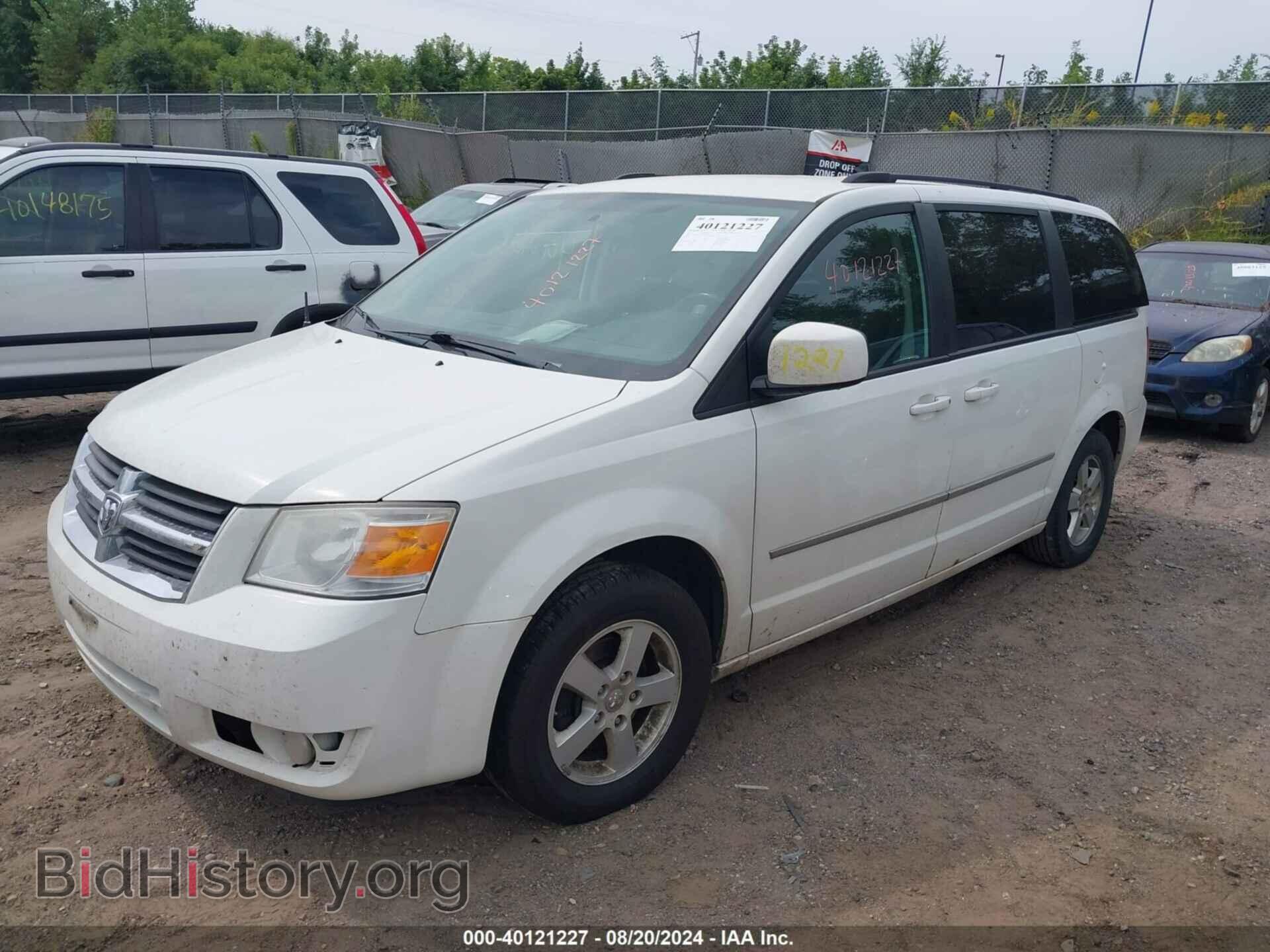 2010 DODGE GRAND CARAVAN - VIN: 2D4RN5D11AR458620 - Фото 2
