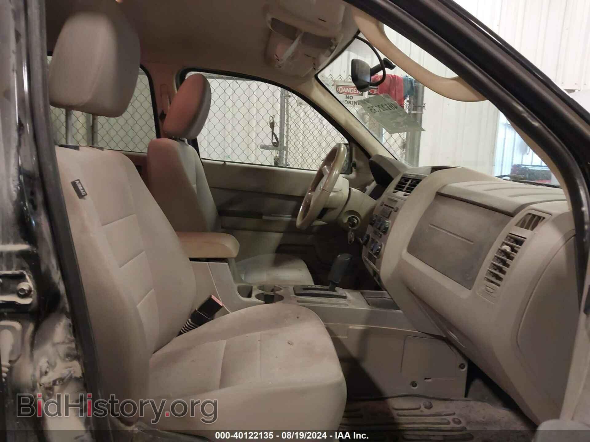 2011 FORD ESCAPE - VIN: 1FMCU9DG6BKB64174 - Фото 5