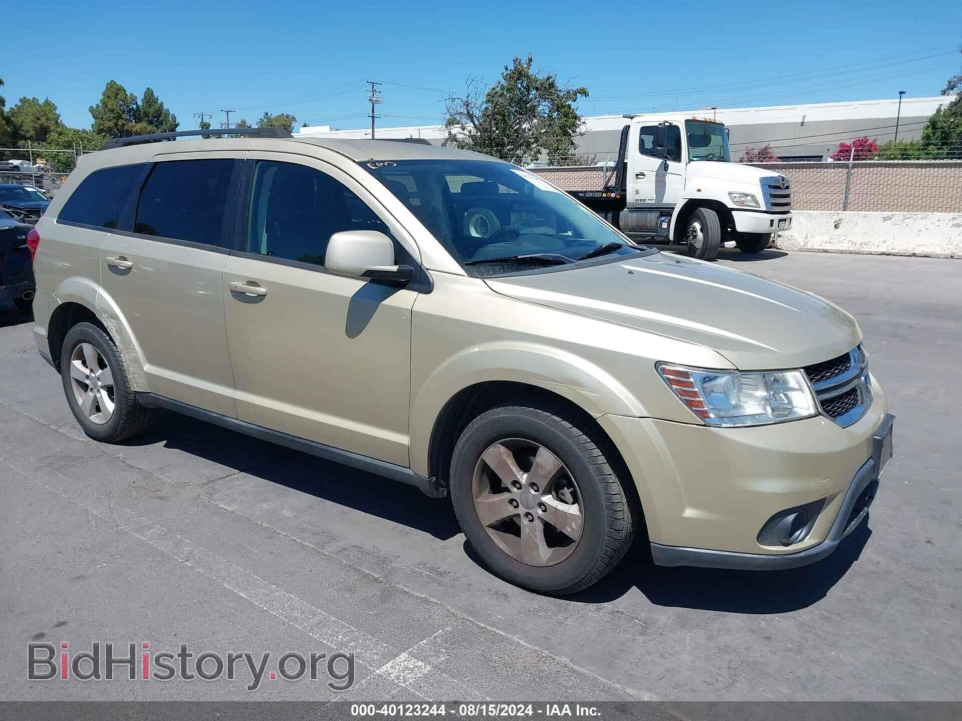 Photo 3D4PH1FG1BT561270 - DODGE JOURNEY 2011