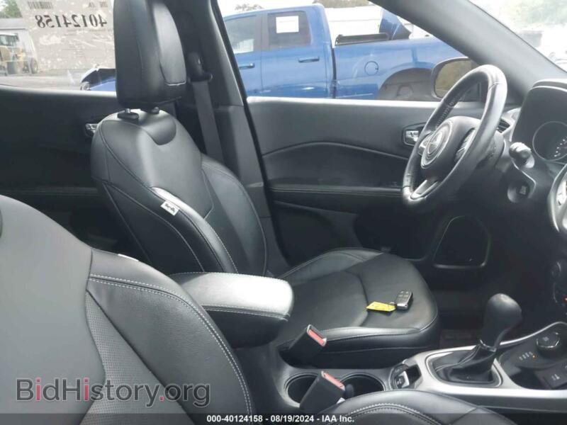 2021 Jeep COMPASS (VIN 3C4NJDEB3MT529892) — photo 5 of 16