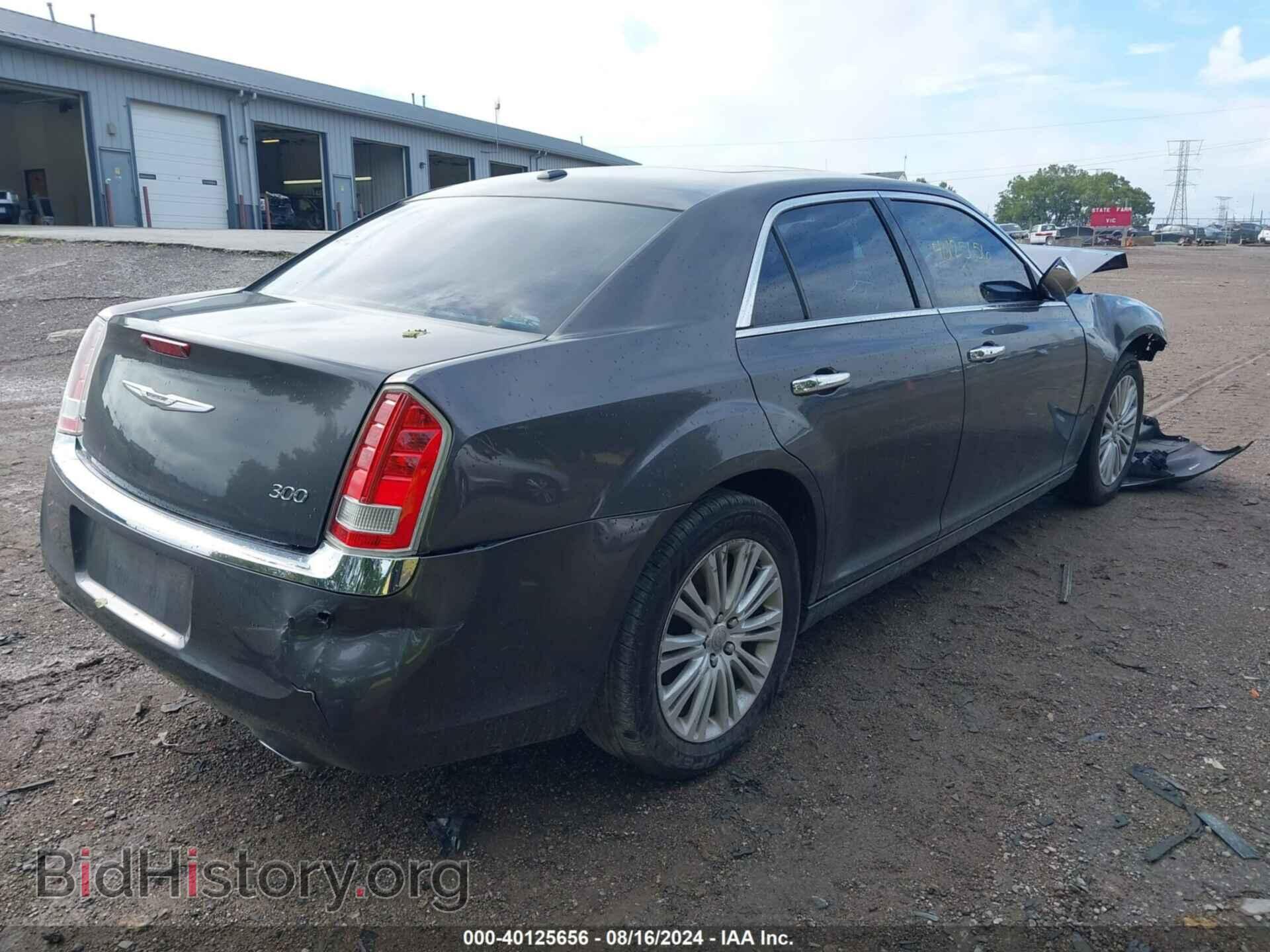 2013 CHRYSLER 300 - VIN: 2C3CCARG2DH551854 - Фото 4