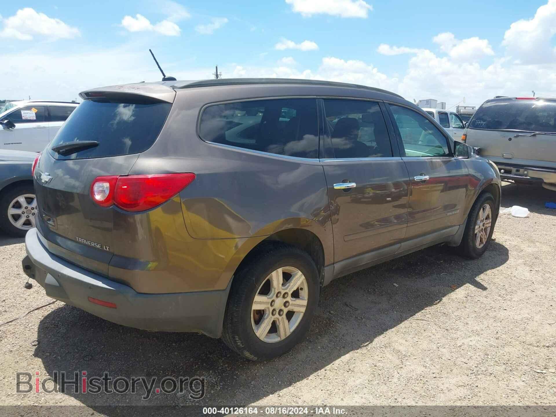 2009 CHEVROLET TRAVERSE - VIN: 1GNER23D79S179006 - Фото 4