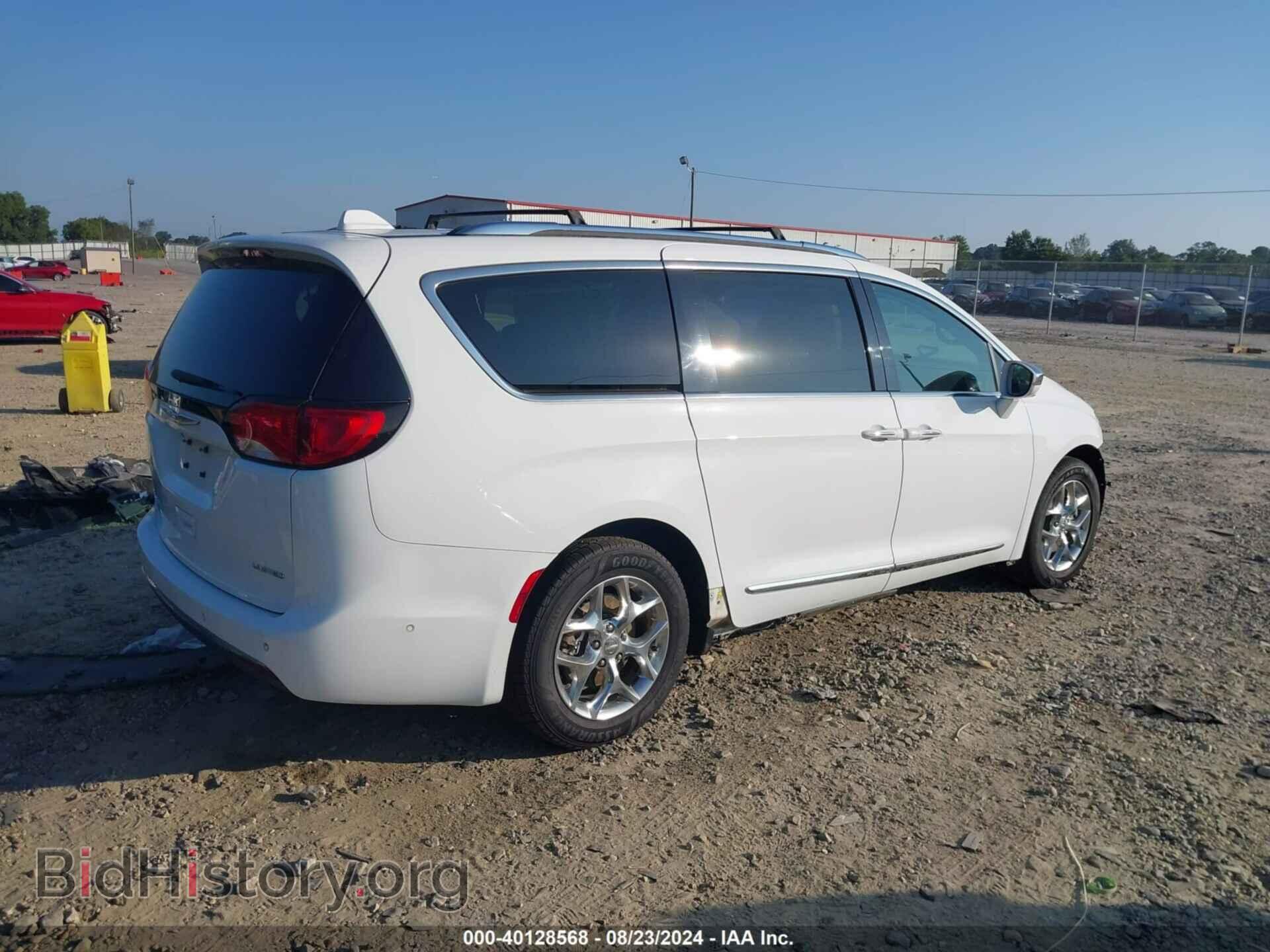 2017 CHRYSLER PACIFICA - VIN: 2C4RC1GG9HR560138 - Фото 4