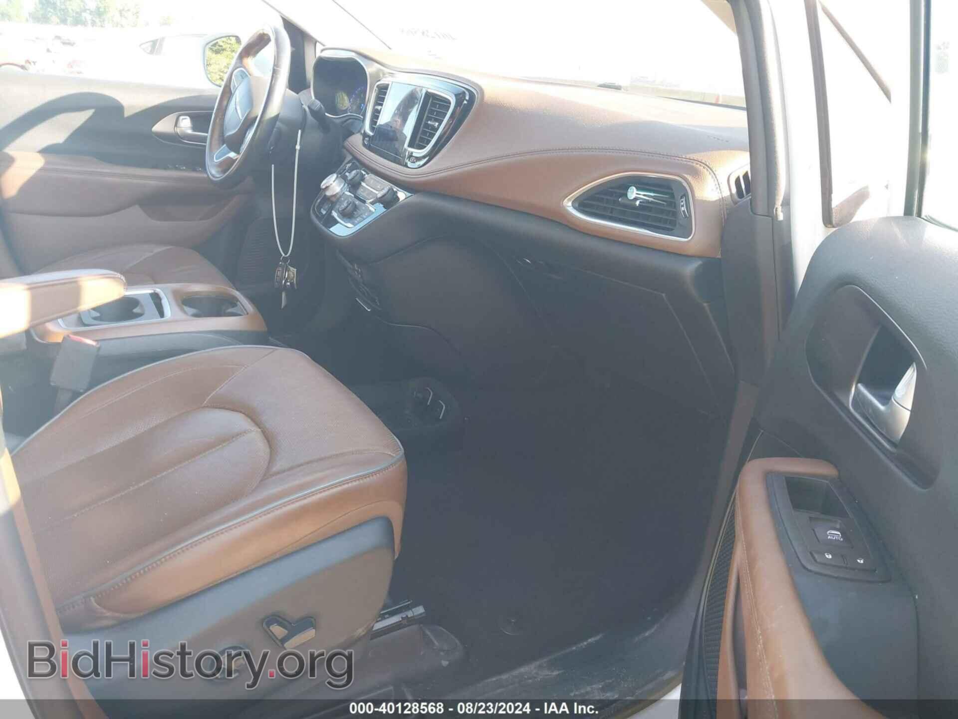2017 CHRYSLER PACIFICA - VIN: 2C4RC1GG9HR560138 - Фото 5