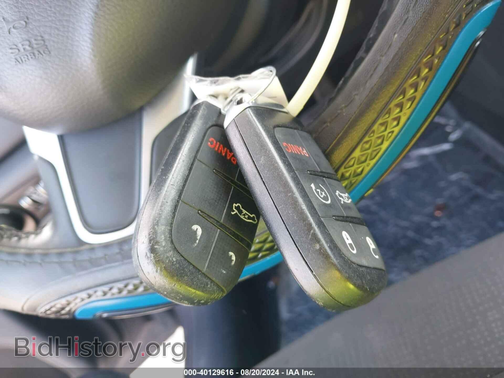 2016 CHRYSLER 200 - VIN: 1C3CCCAB5GN144912 - Фото 11